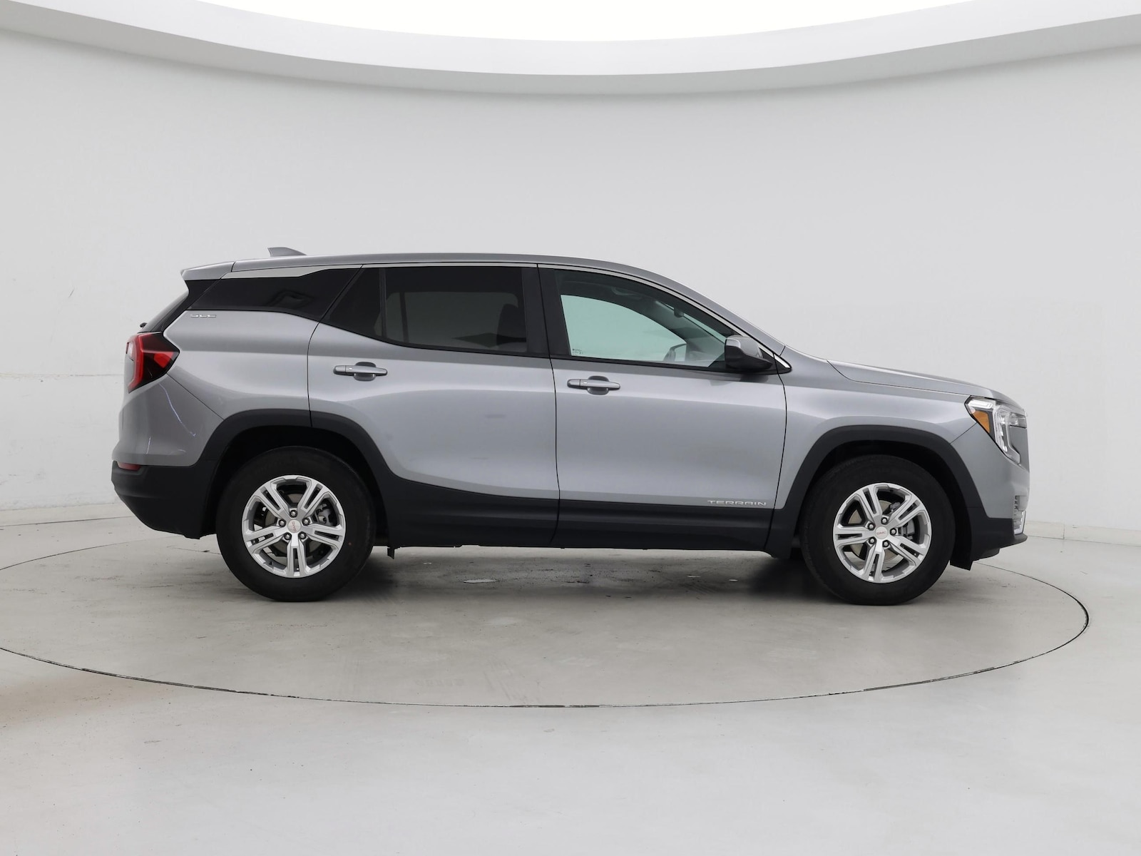 2024 GMC Terrain SLE - Photo 8