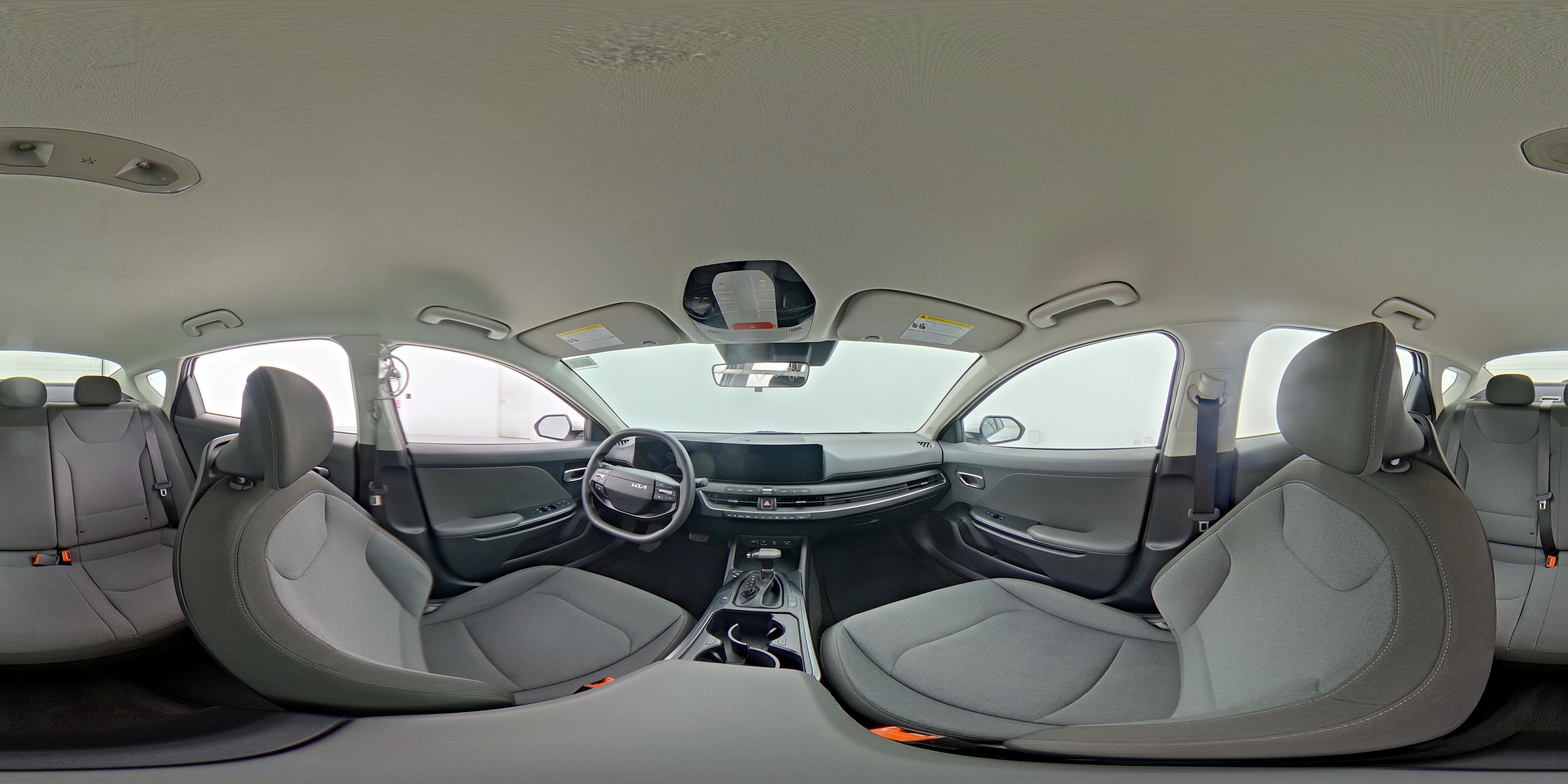 2025 Kia K4 LXS - Photo 24