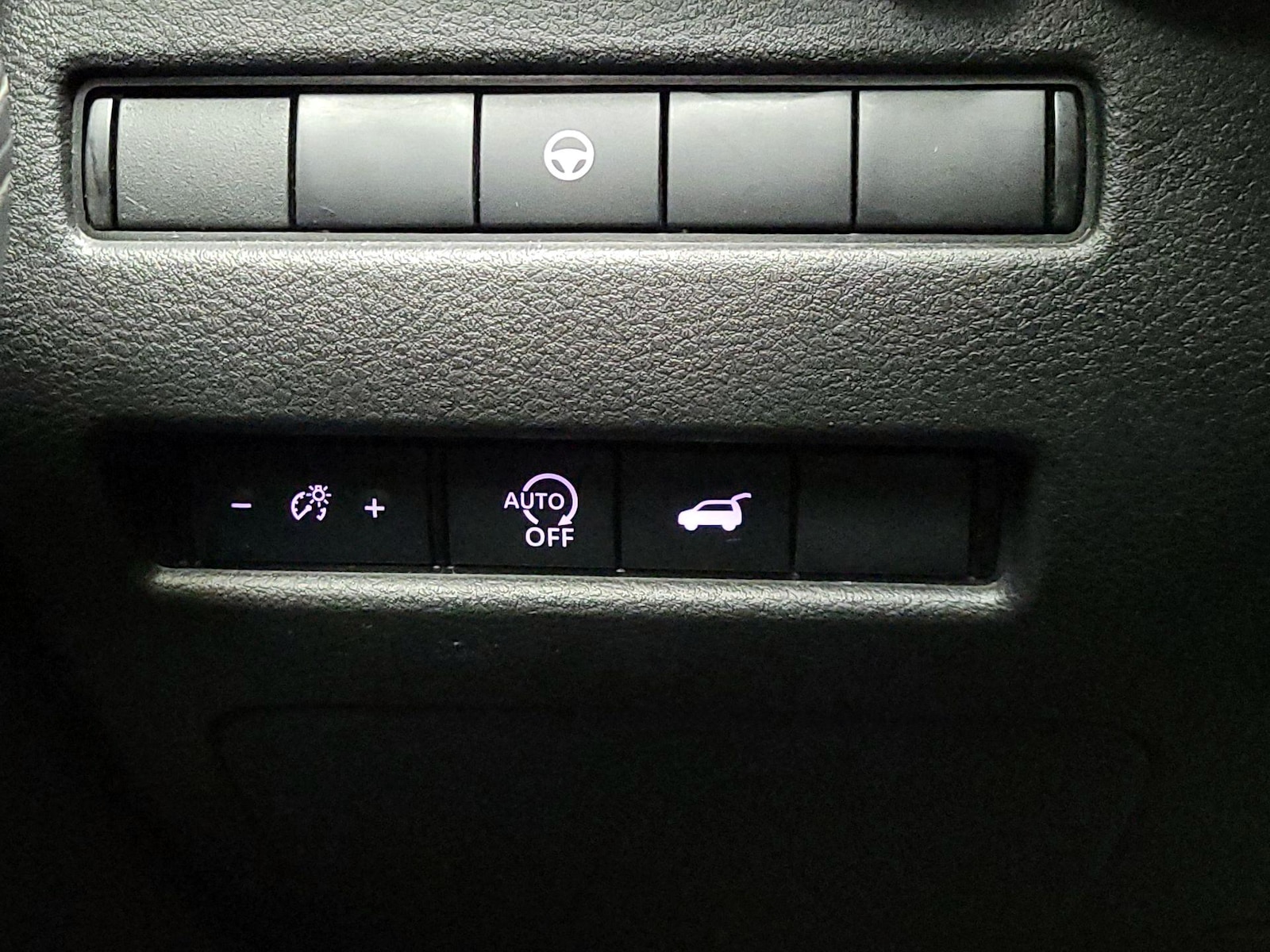 2025 Nissan Rogue SV - Photo 14