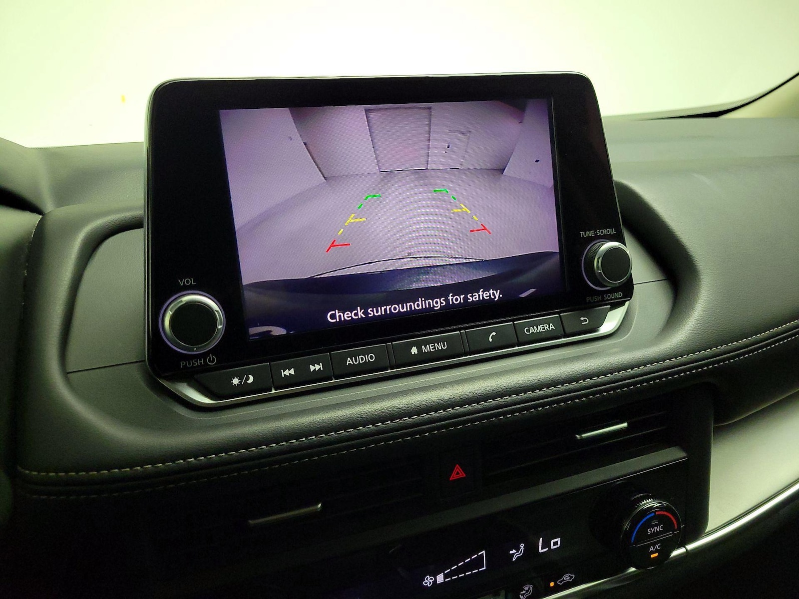 2025 Nissan Rogue SV - Photo 15