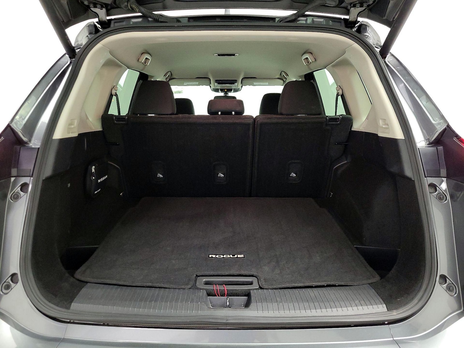 2025 Nissan Rogue SV - Photo 21