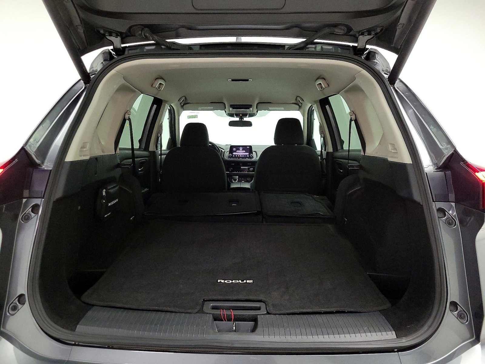 2025 Nissan Rogue SV - Photo 22