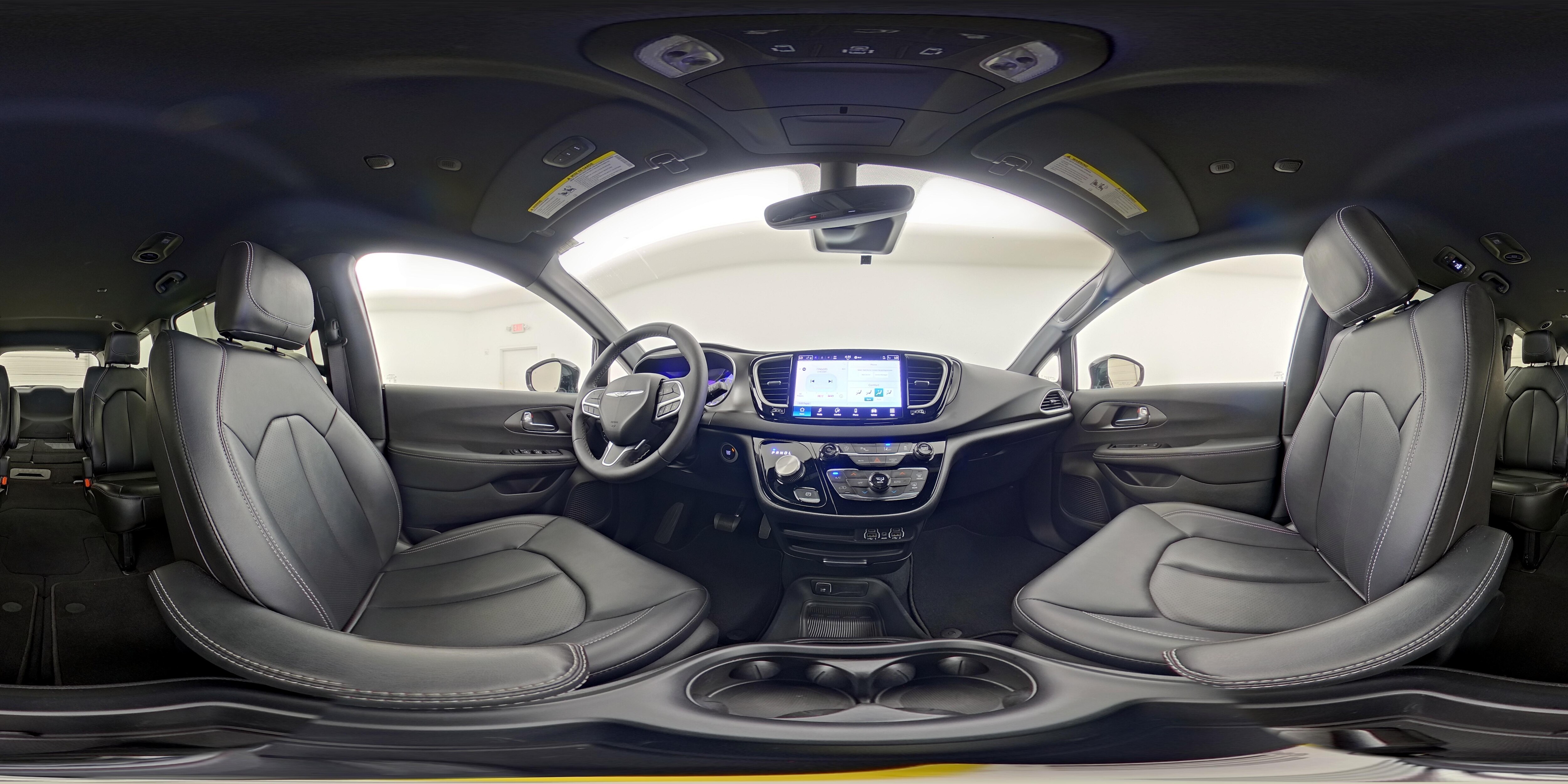 2025 Chrysler Pacifica Select - Photo 26