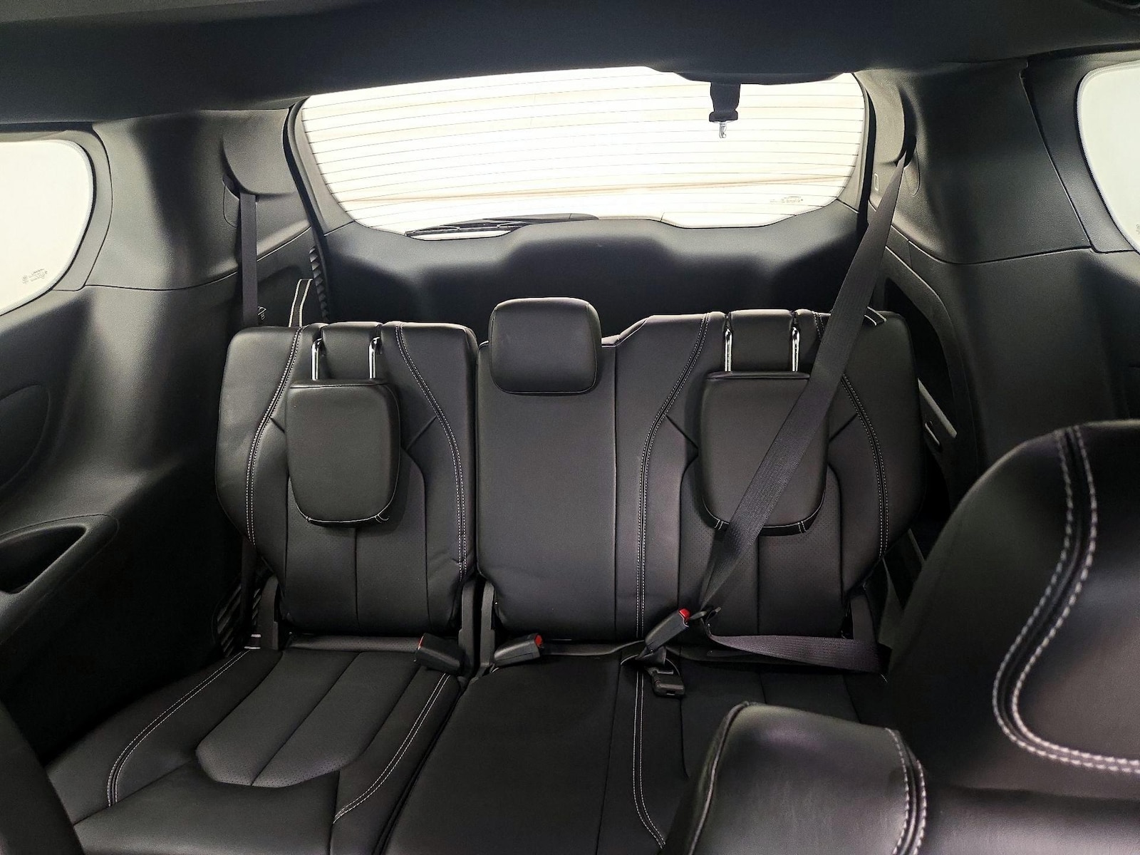 2025 Chrysler Pacifica Select - Photo 21