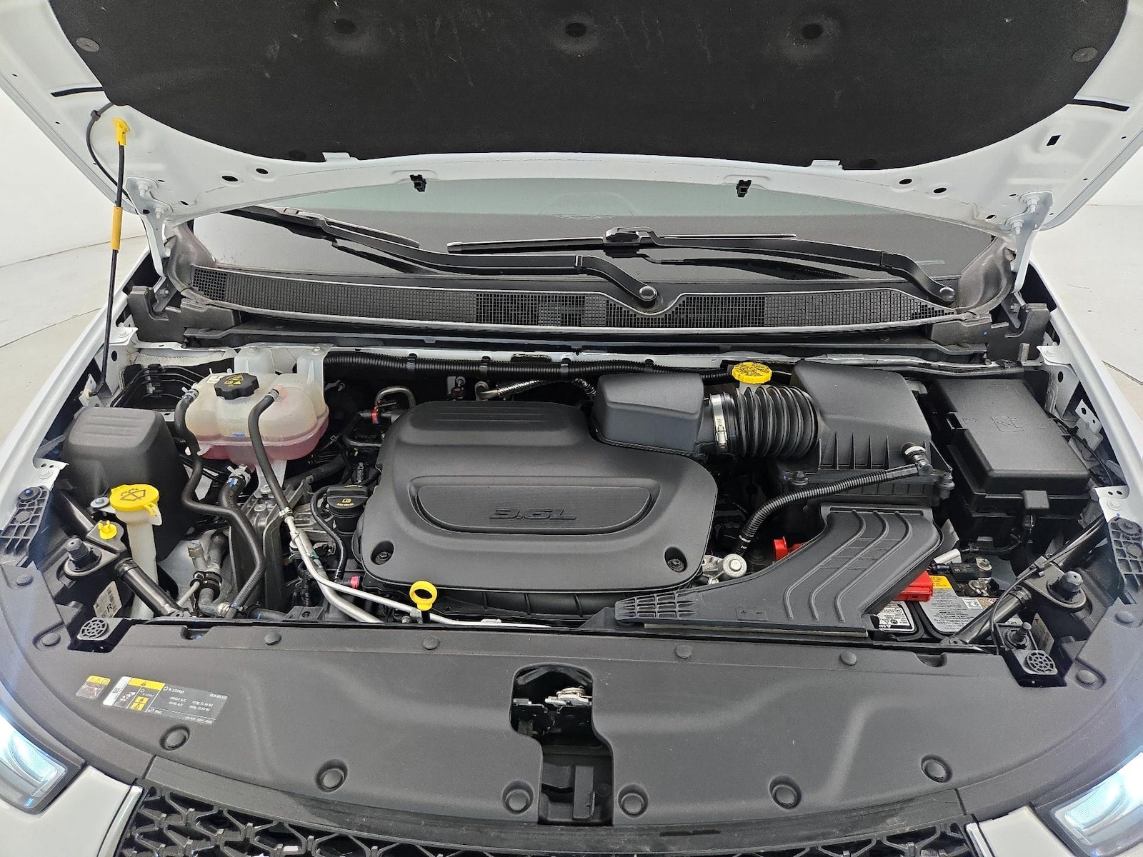 2025 Chrysler Pacifica Select - Photo 24