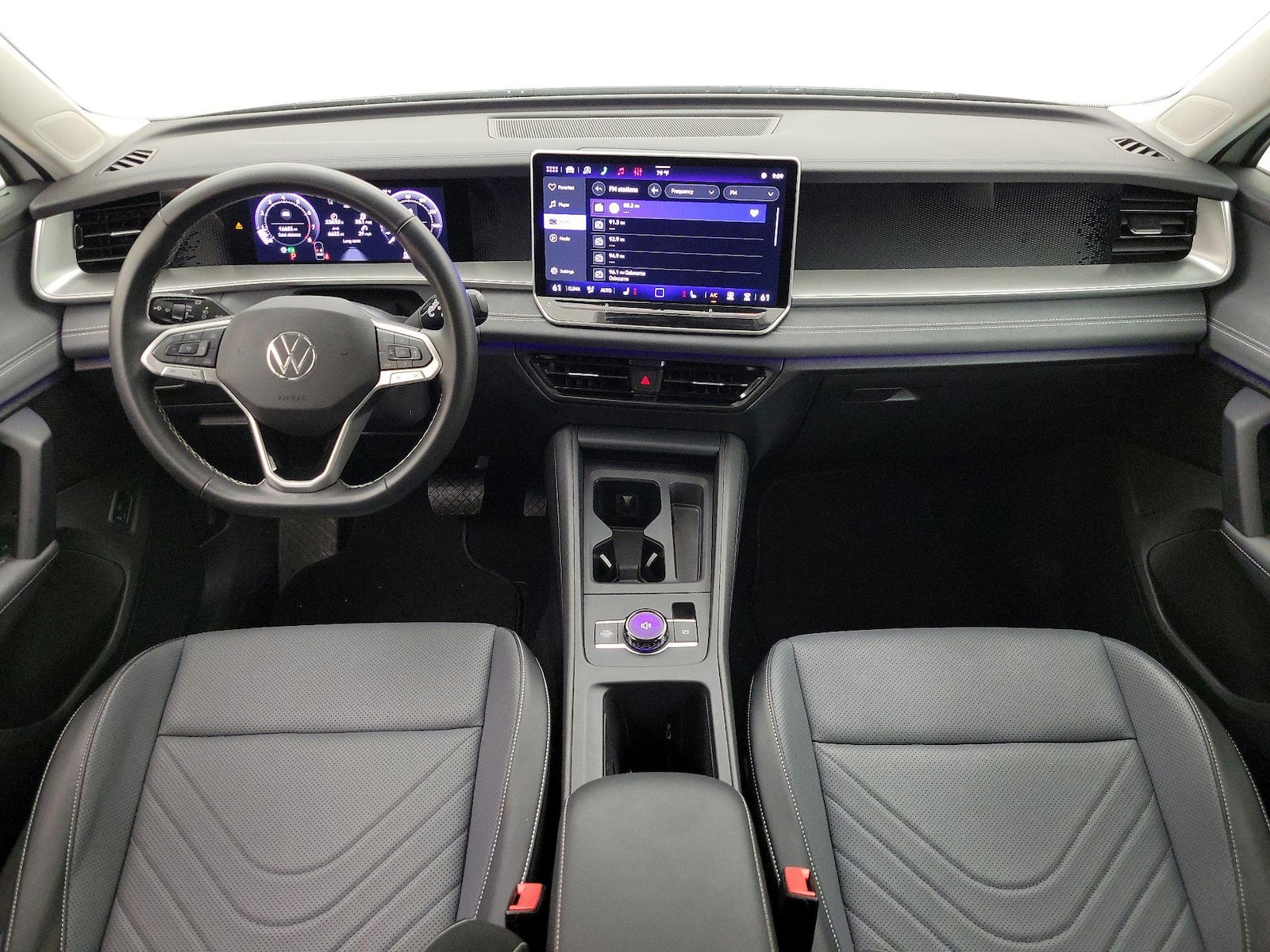 2026 Volkswagen Tiguan SE - Photo 10