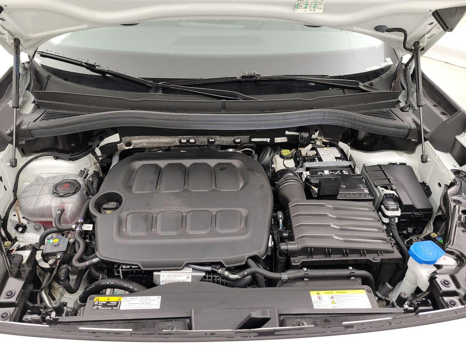 2026 Volkswagen Tiguan SE - Photo 22