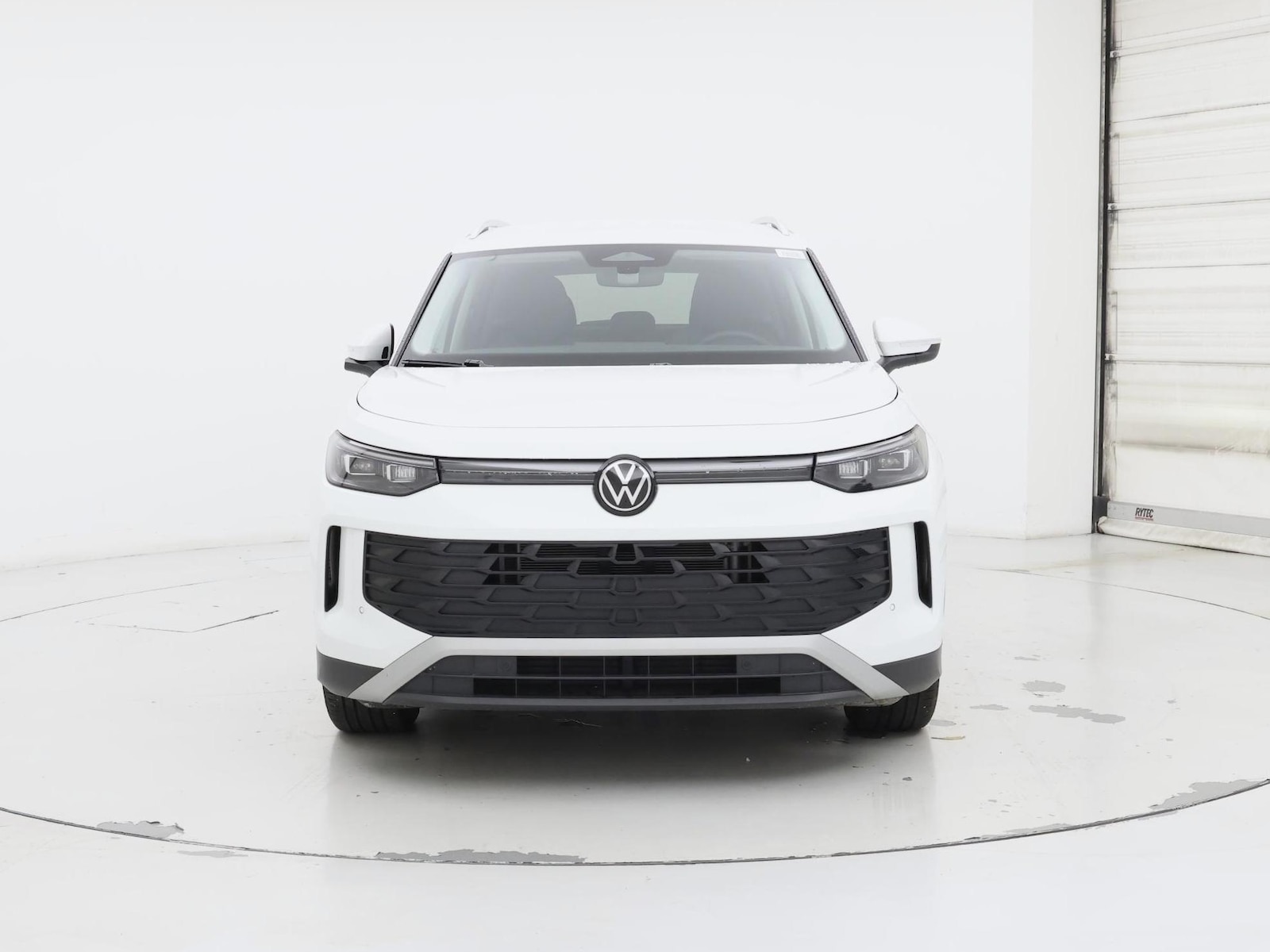 2026 Volkswagen Tiguan SE - Photo 6