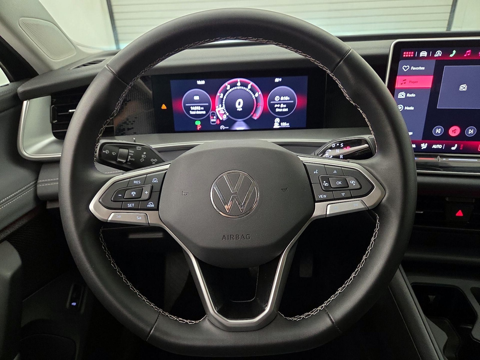 2026 Volkswagen Tiguan SE - Photo 11