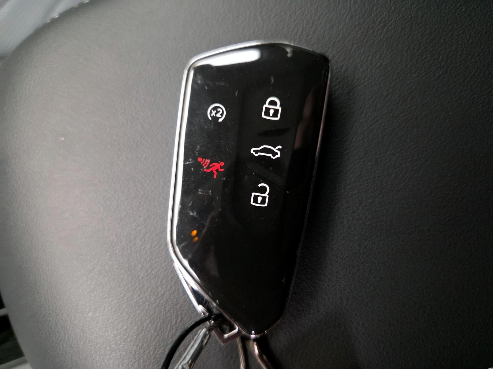 2026 Volkswagen Tiguan SE - Photo 23