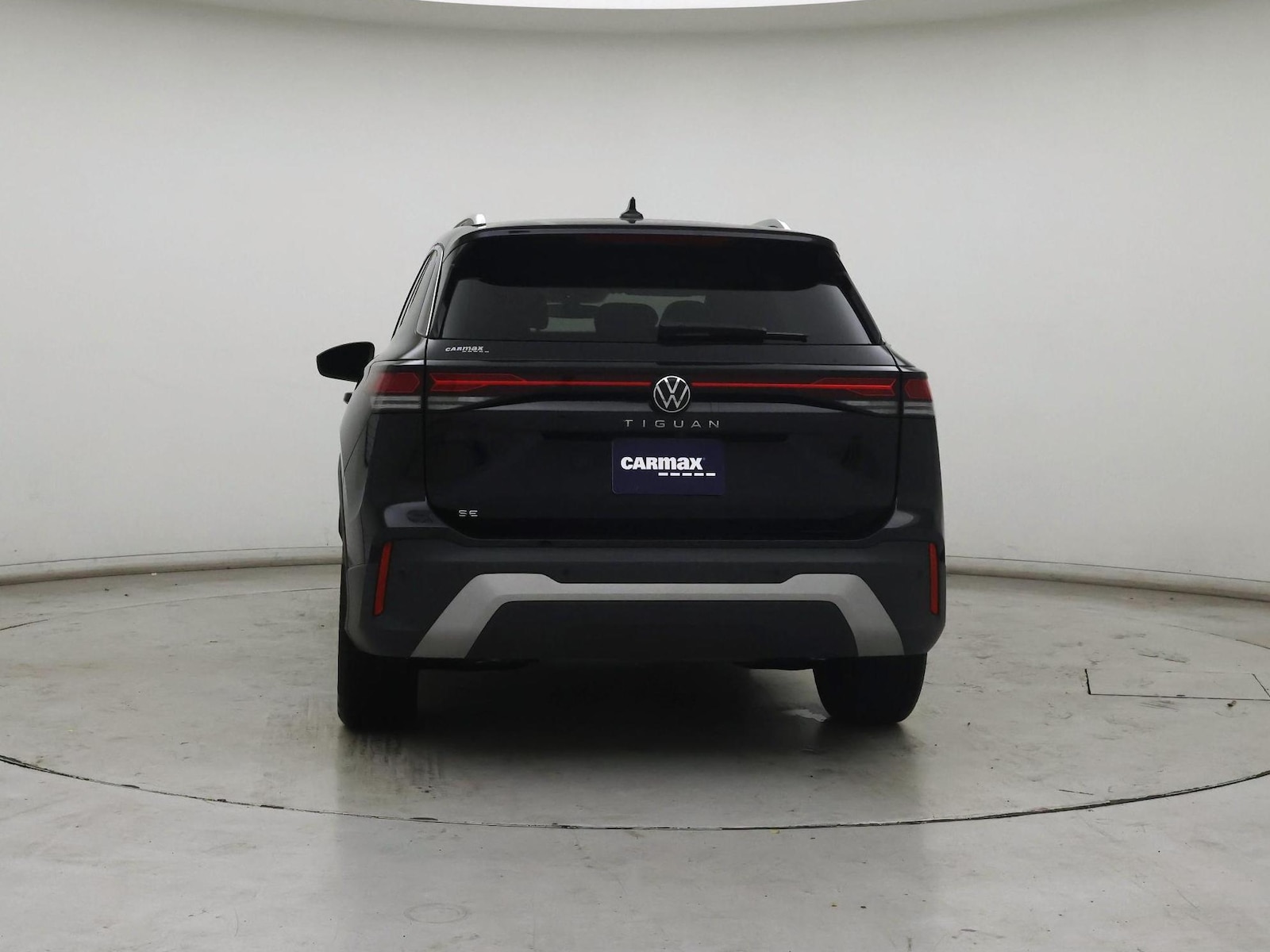 2026 Volkswagen Tiguan SE - Photo 7