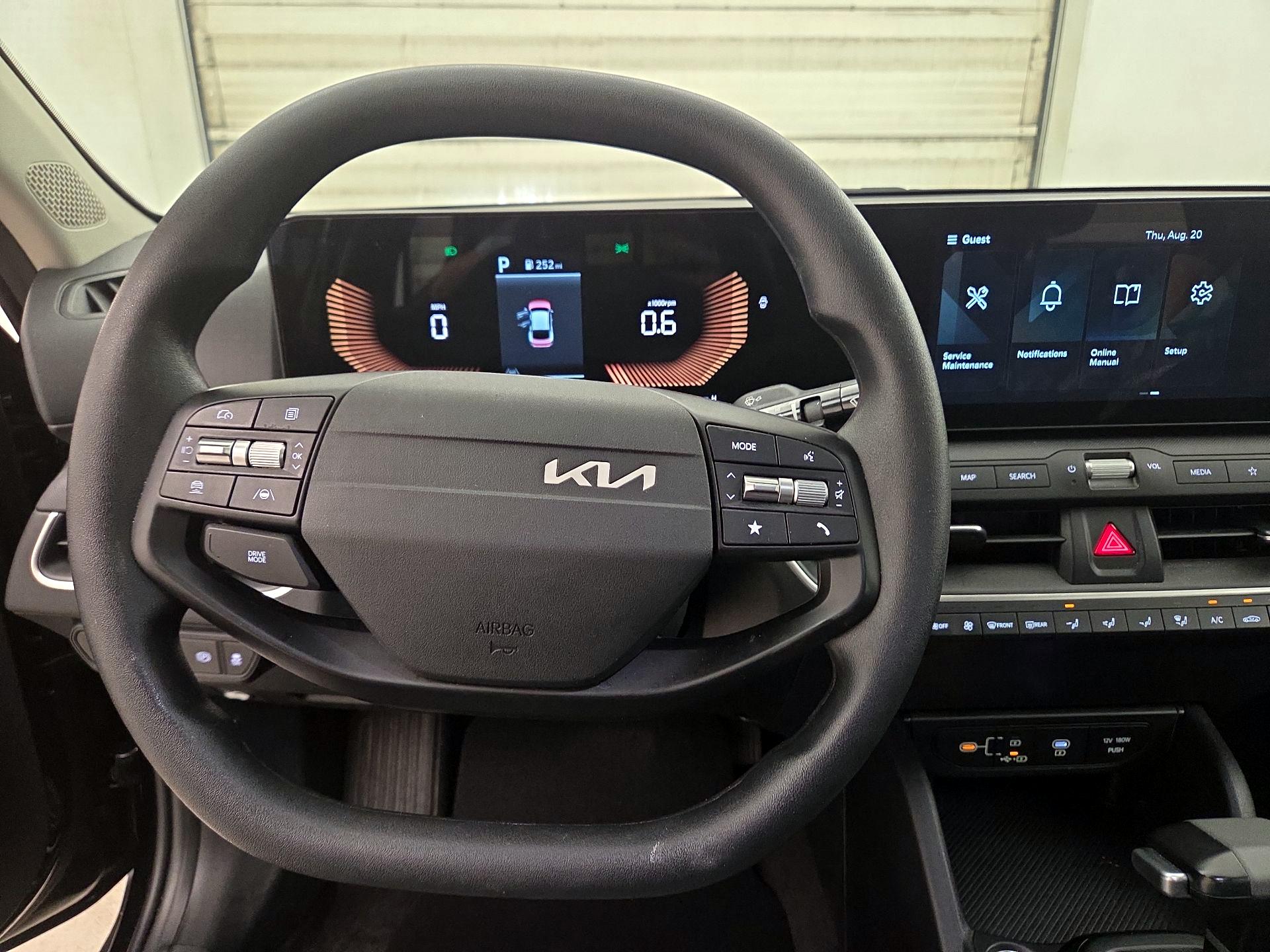 Thumbnail: 2025 Kia K4 - 10