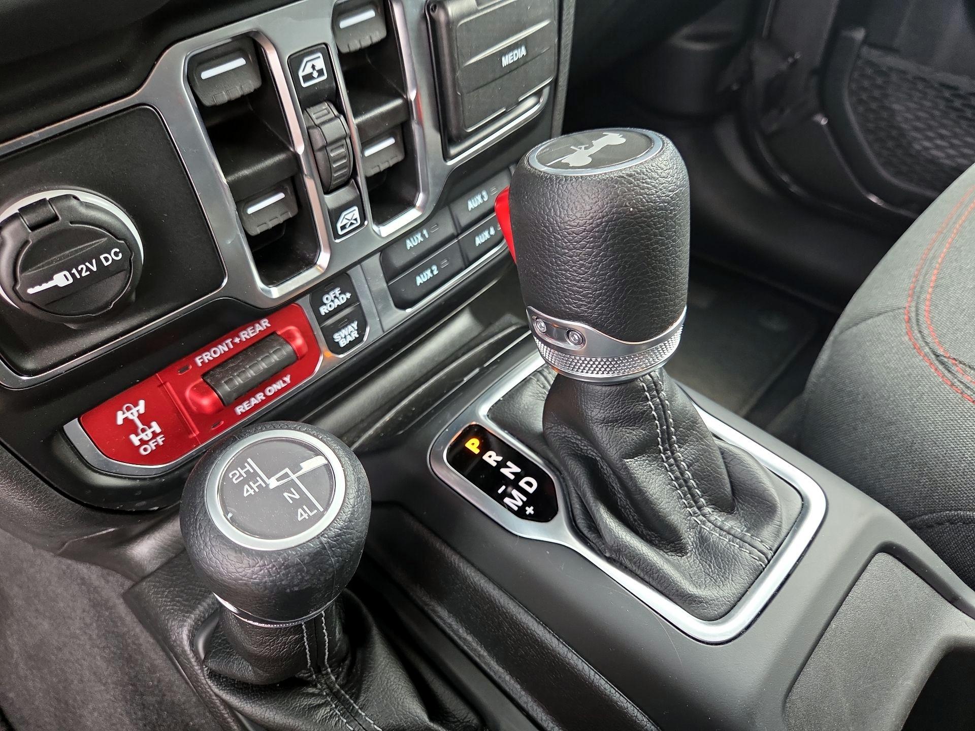 Thumbnail: 2025 Jeep Wrangler - 17