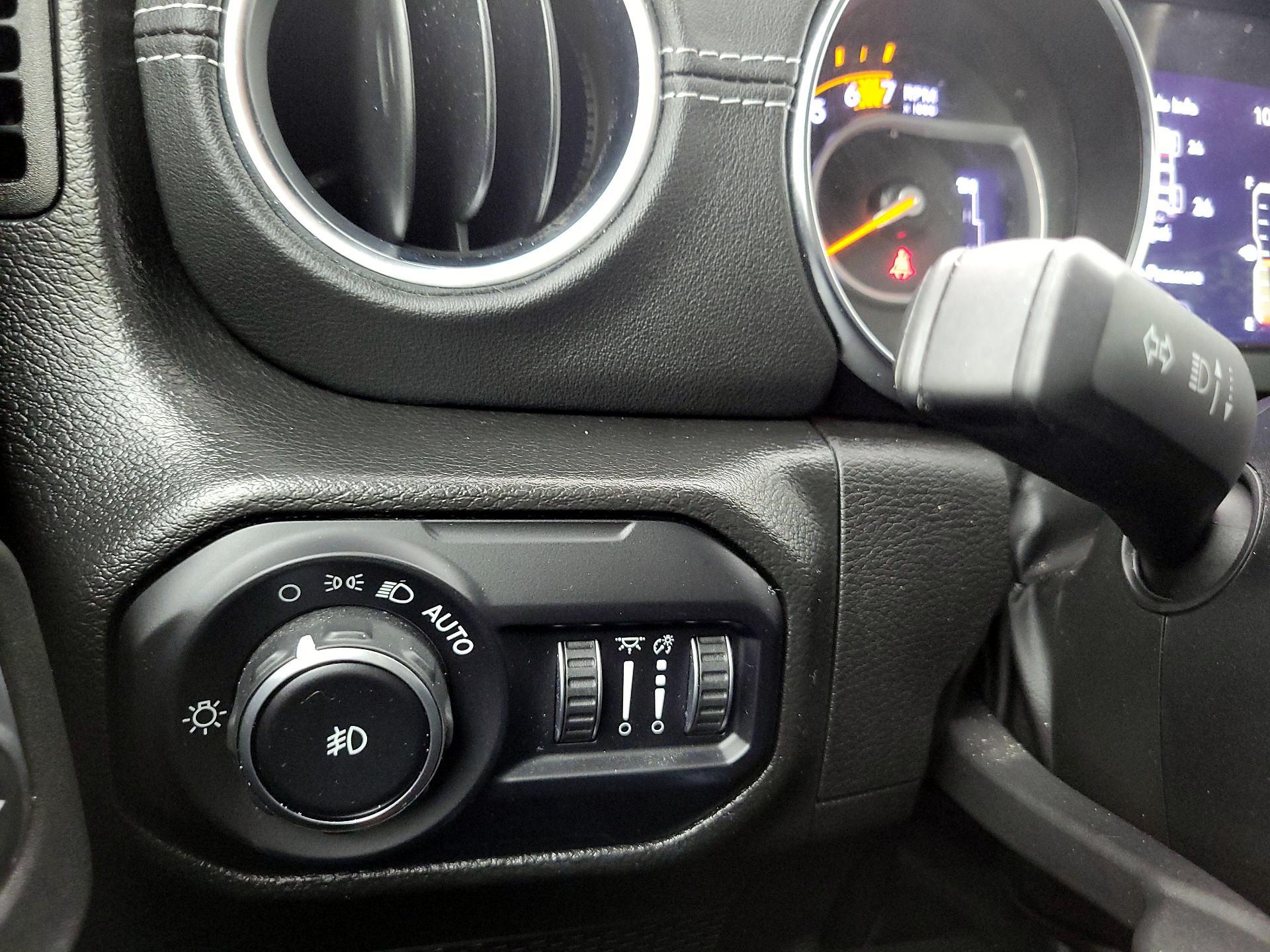 Thumbnail: 2022 Jeep Wrangler - 13