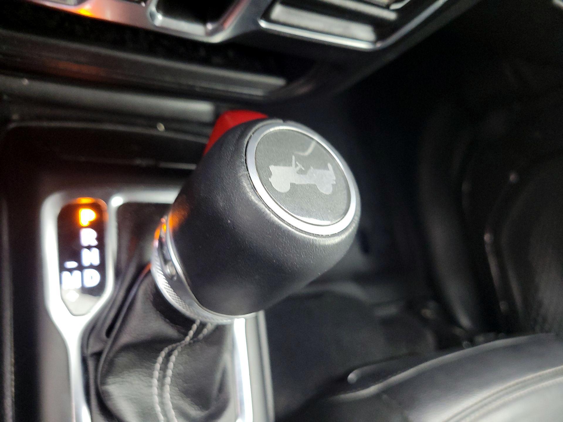 Thumbnail: 2022 Jeep Wrangler - 18
