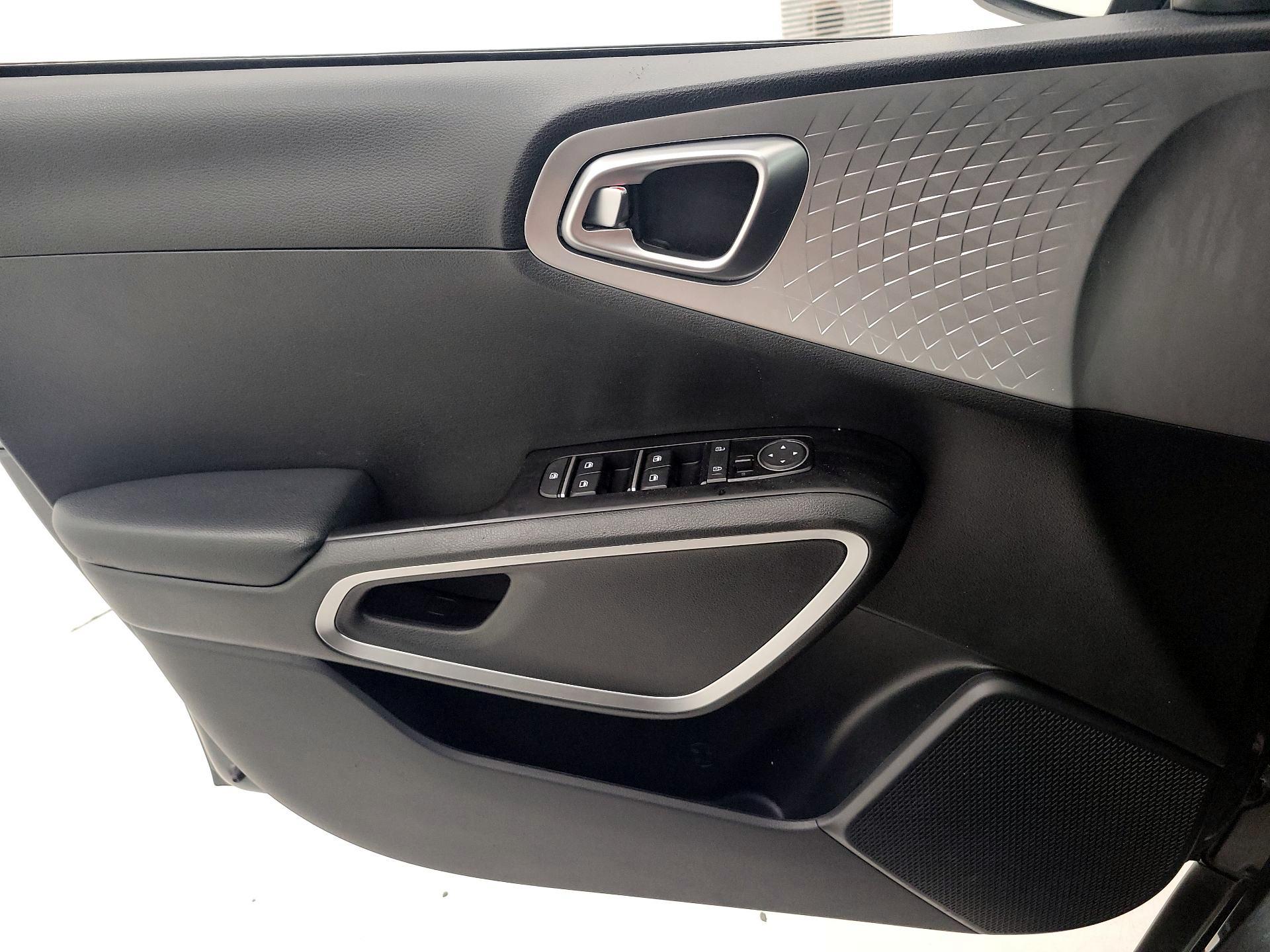 Thumbnail: 2023 Kia Soul - 12