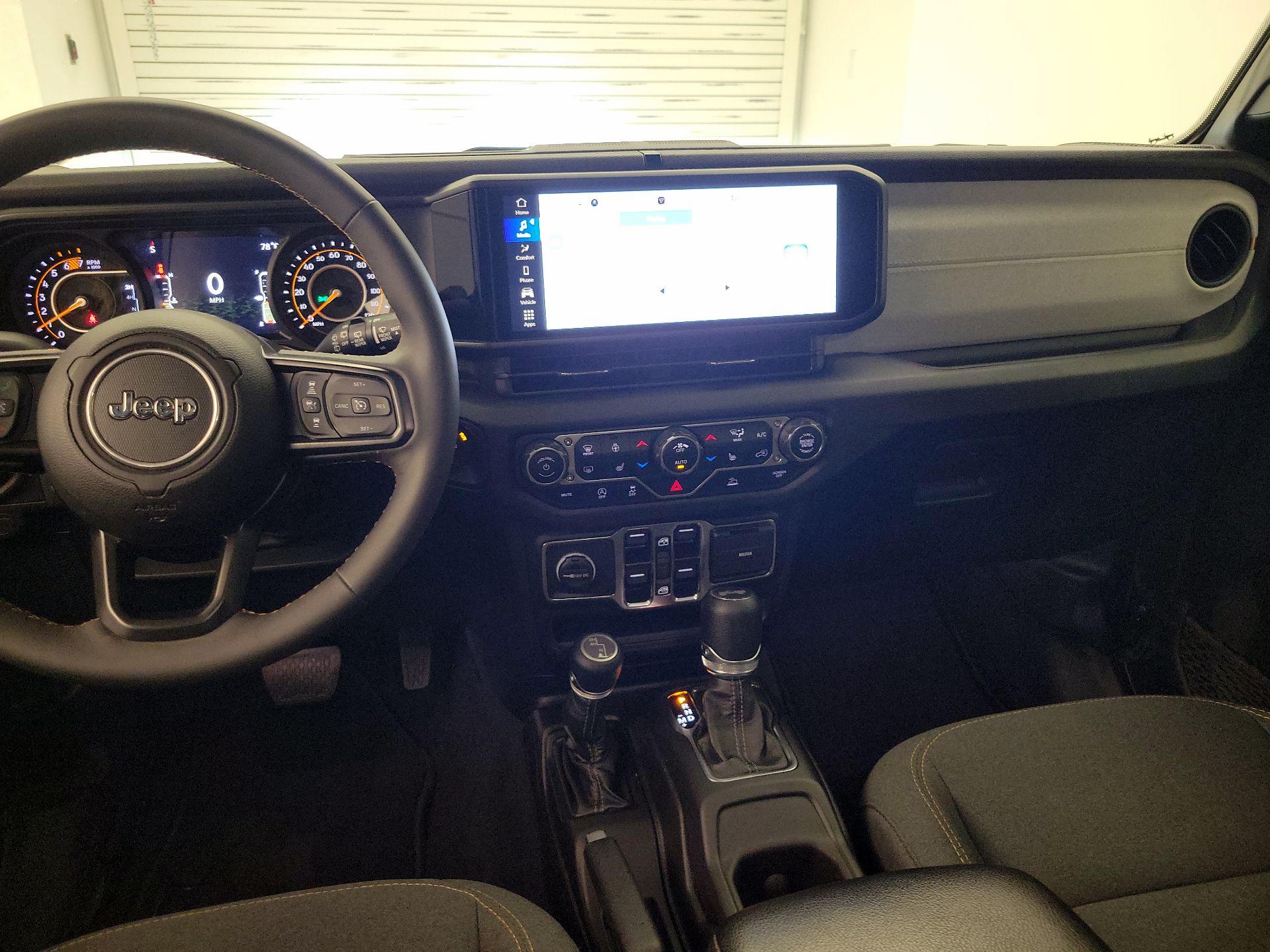 Thumbnail: 2024 Jeep Wrangler - 9