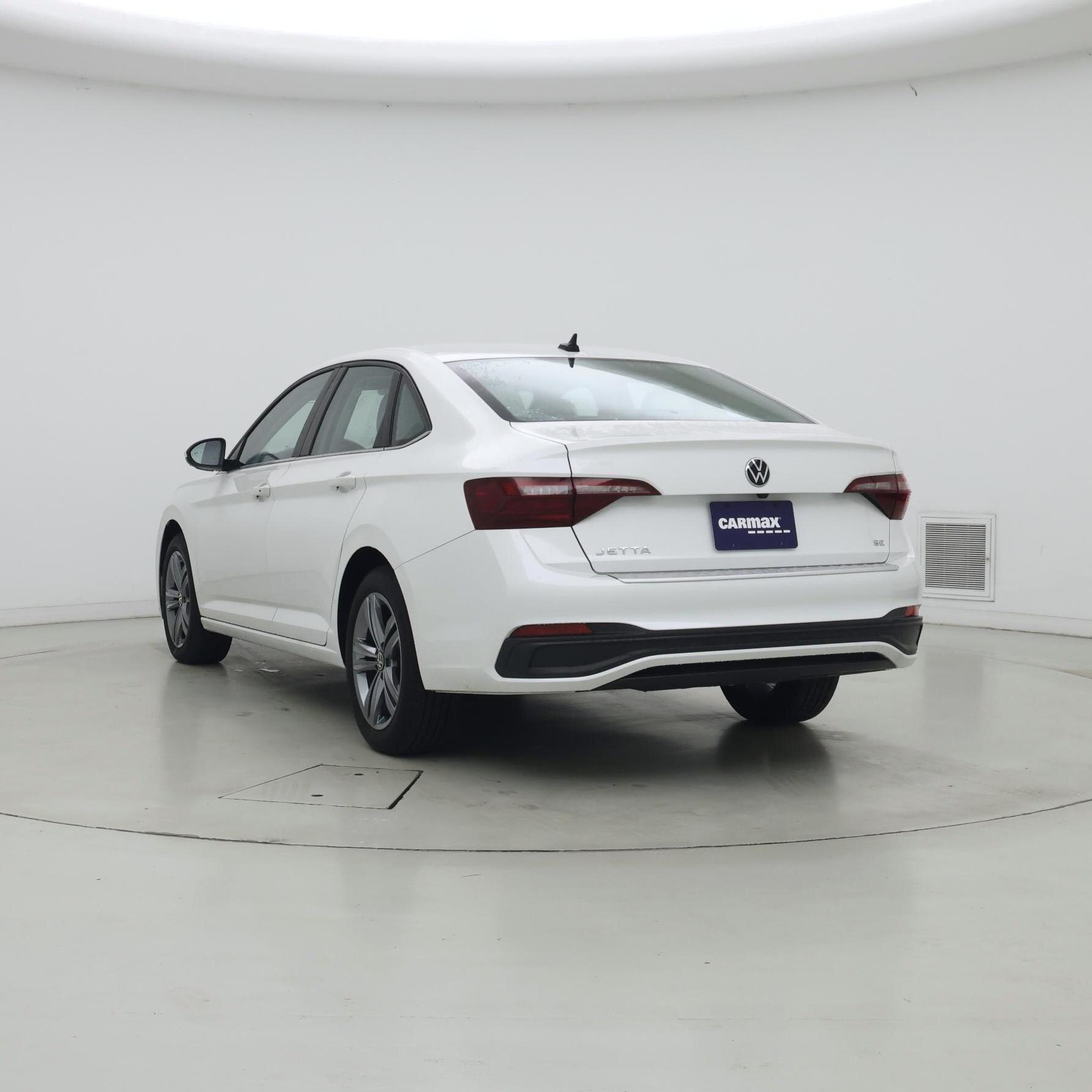 Thumbnail: 2024 Volkswagen Jetta - 2