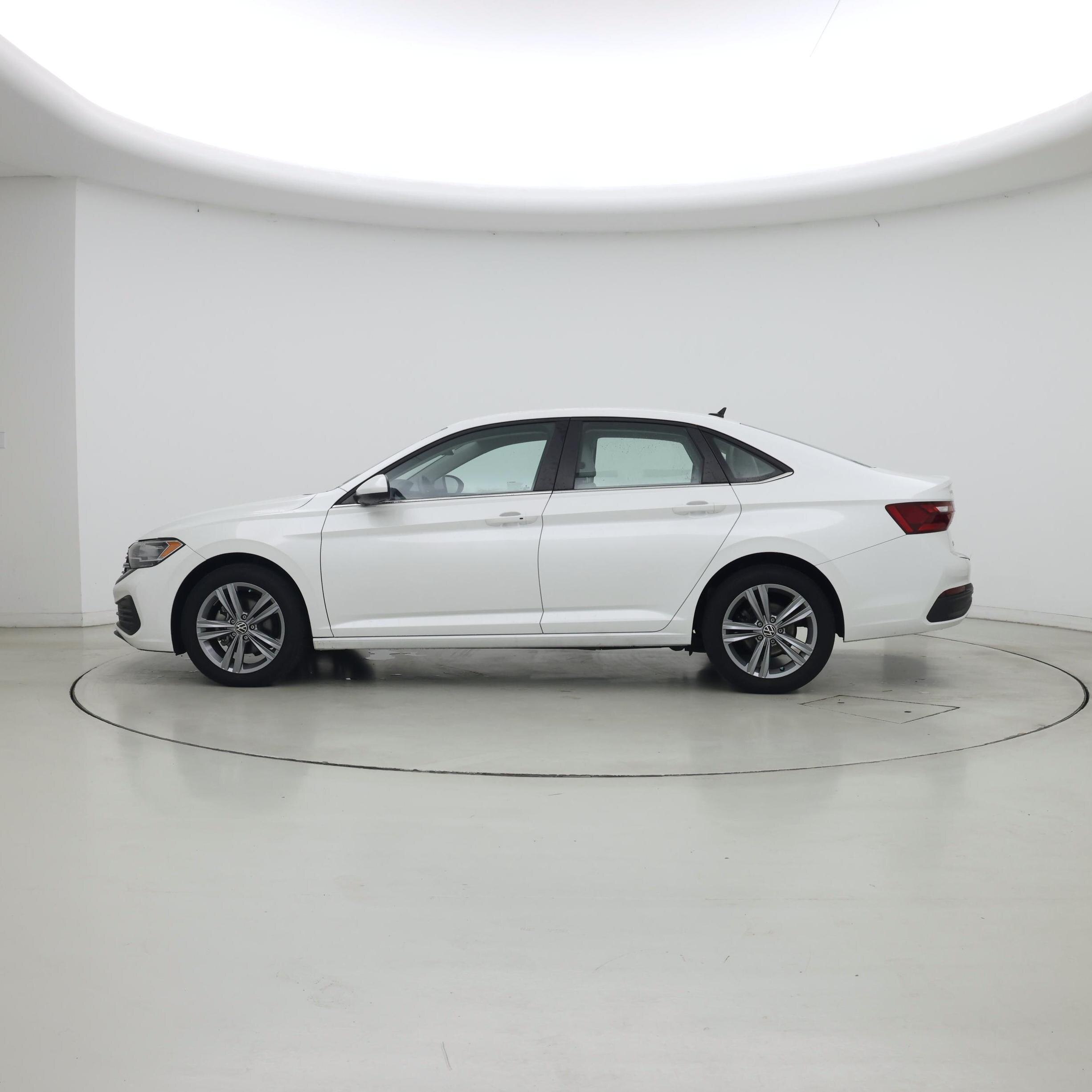 Thumbnail: 2024 Volkswagen Jetta - 3