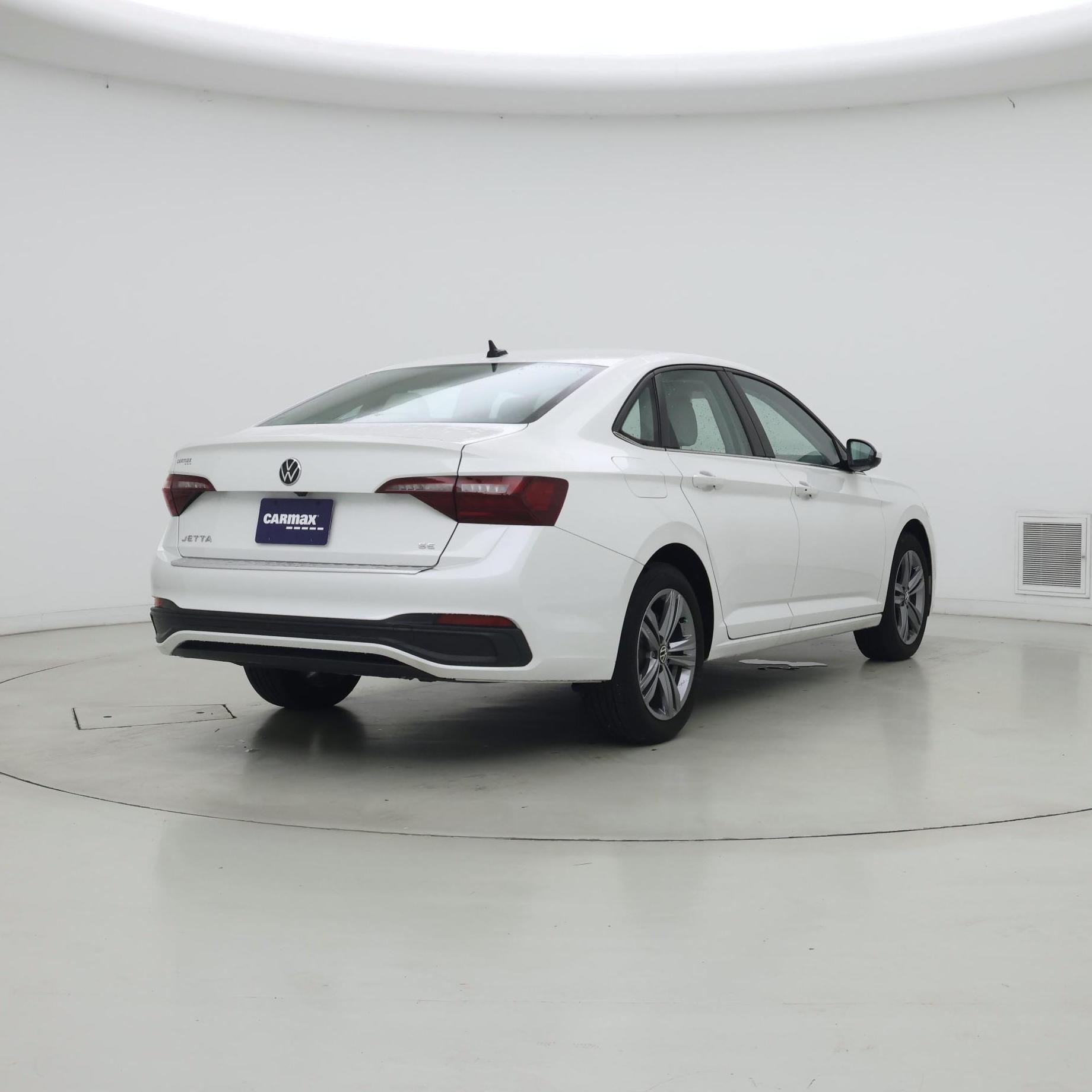 Thumbnail: 2024 Volkswagen Jetta - 8