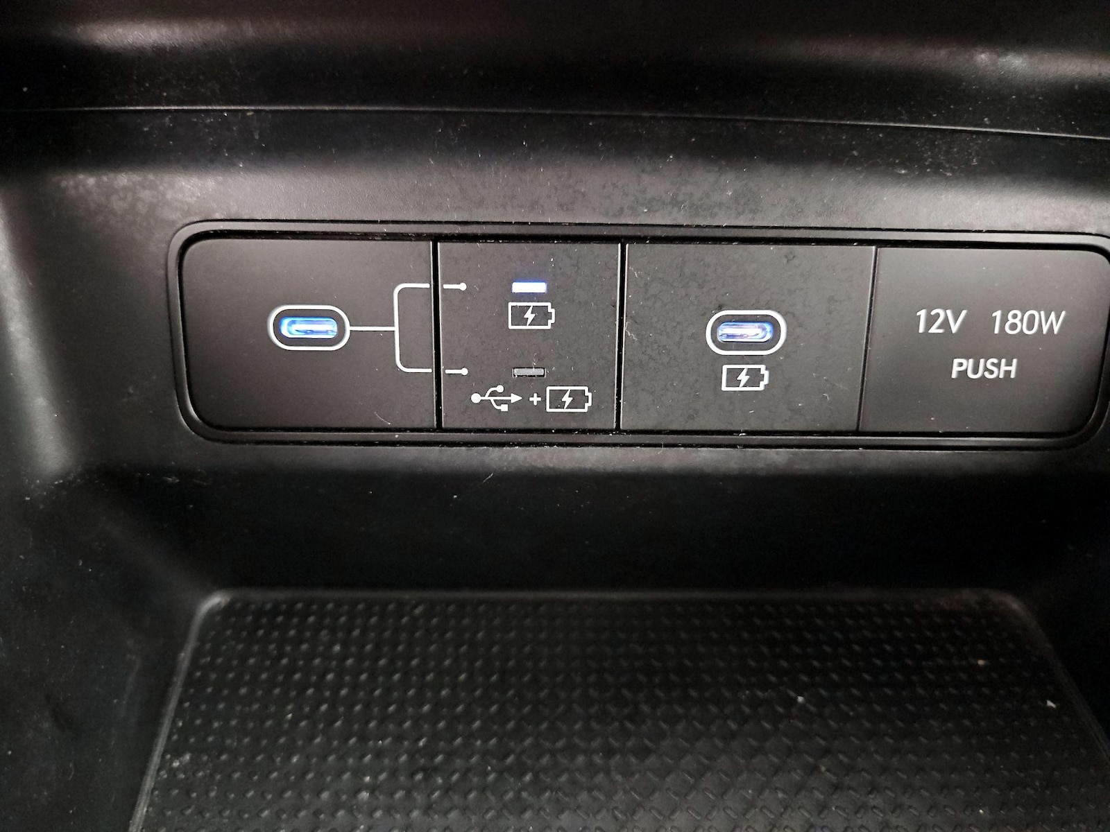 2026 Hyundai Tucson SE - Photo 19