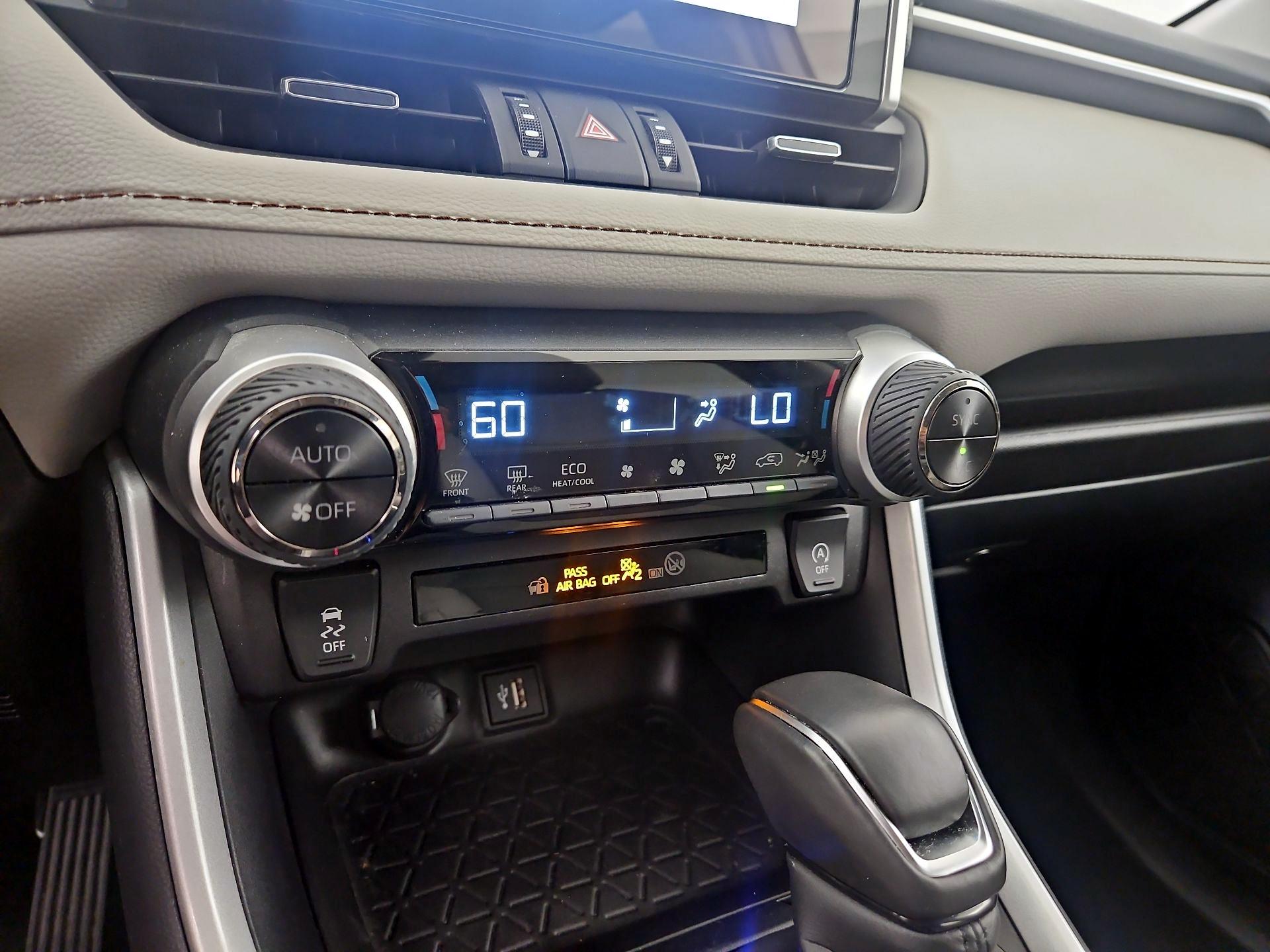 Thumbnail: 2025 Toyota RAV4 - 14