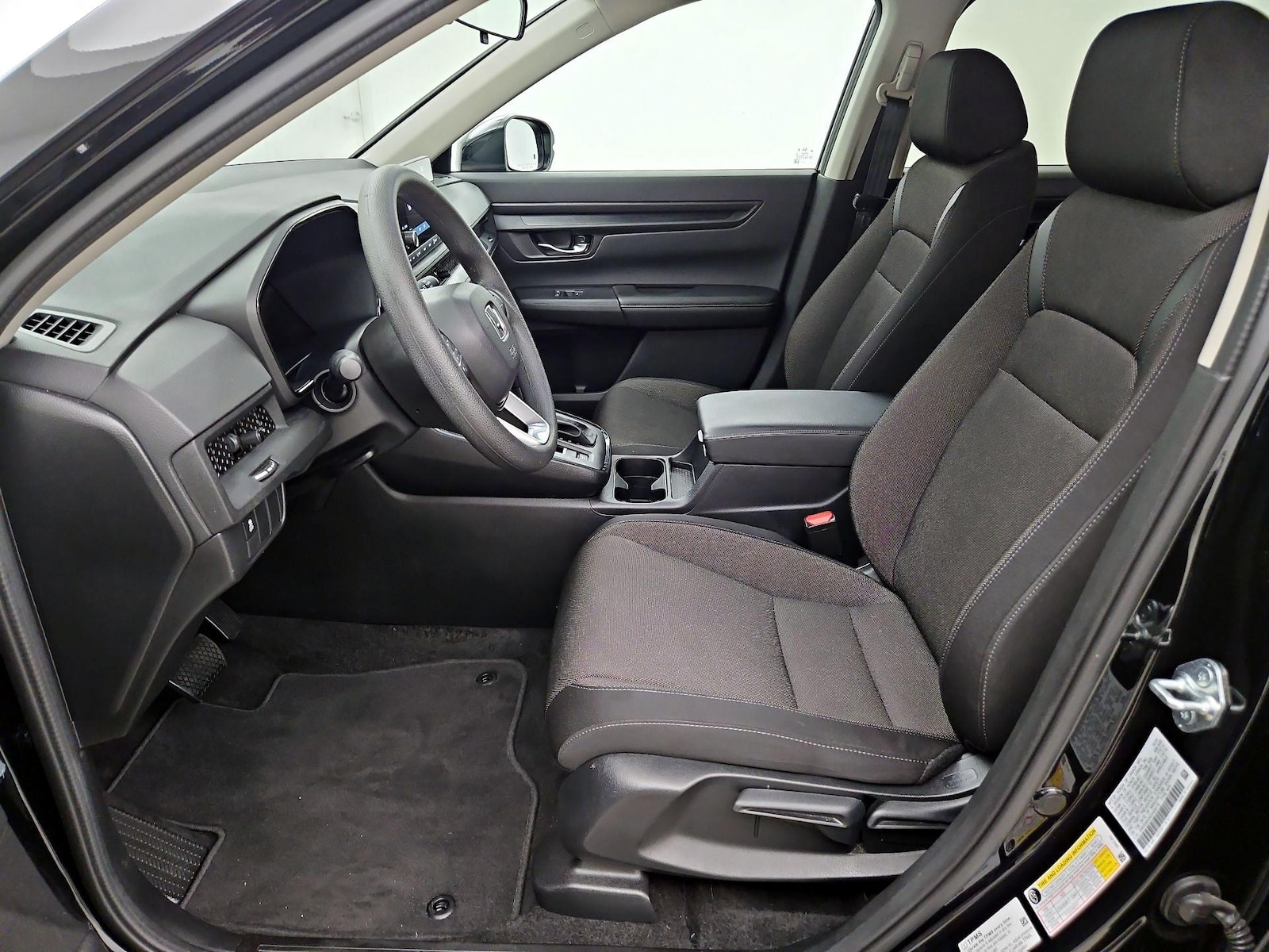 2025 Honda CR-V LX - Photo 12