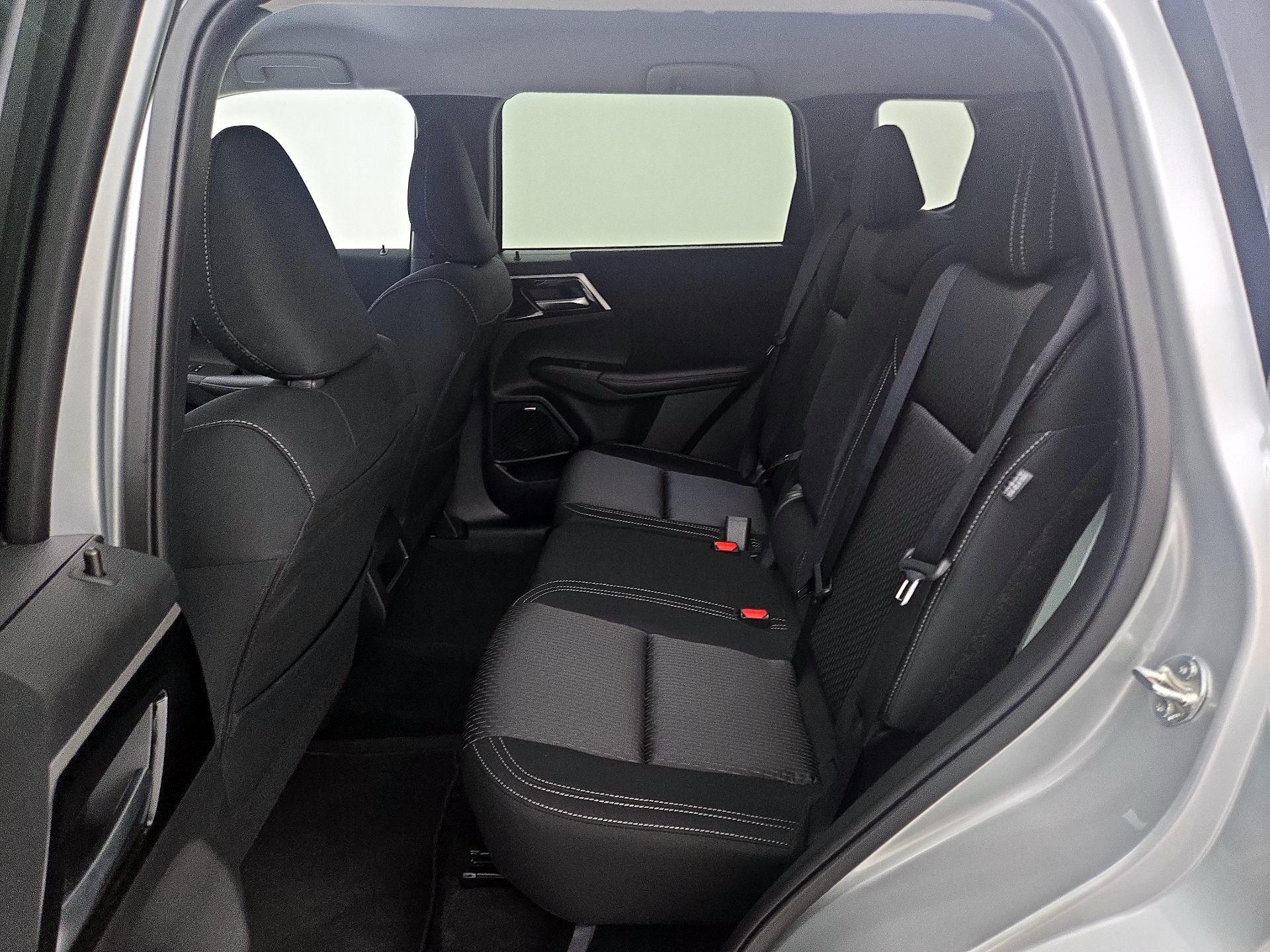 Thumbnail: 2025 Mitsubishi Outlander - 20