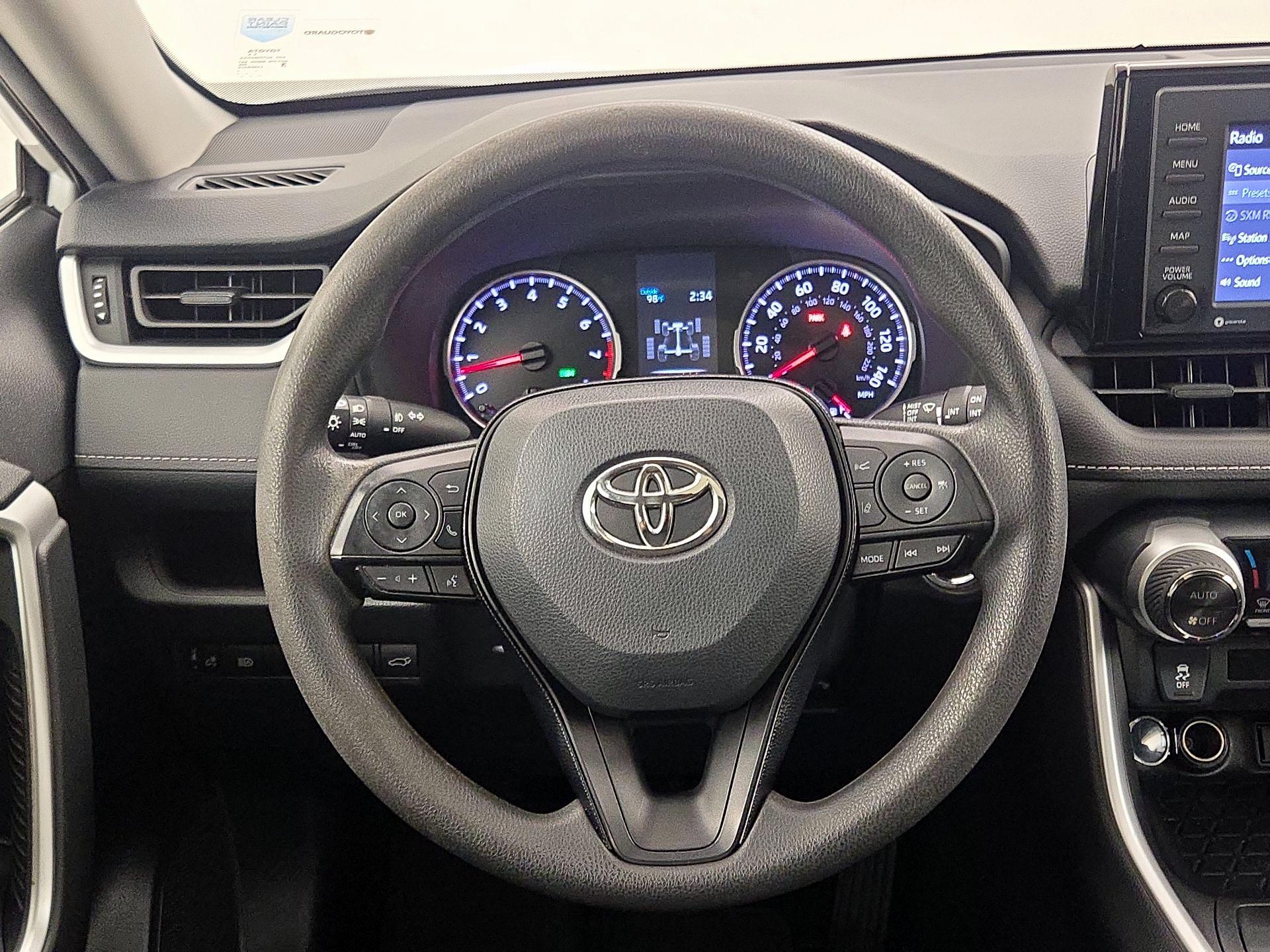 Thumbnail: 2021 Toyota RAV4 - 10