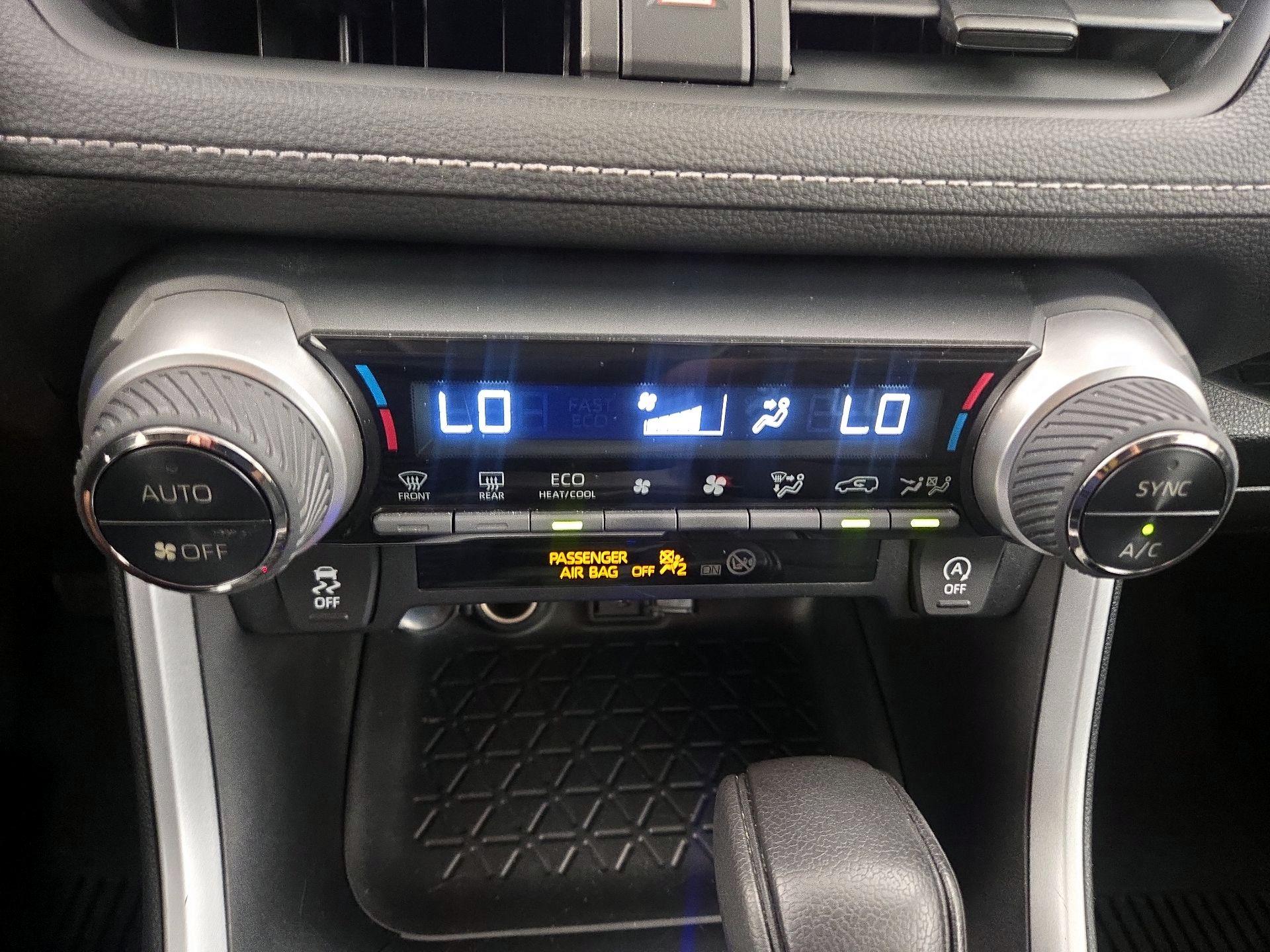 Thumbnail: 2021 Toyota RAV4 - 16