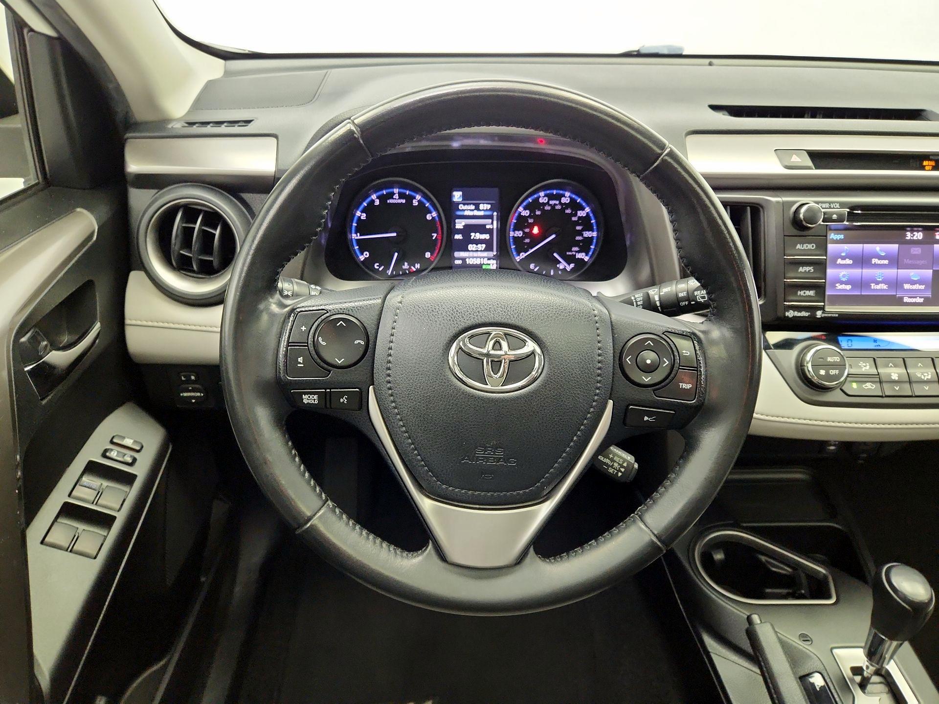 Thumbnail: 2018 Toyota RAV4 - 10