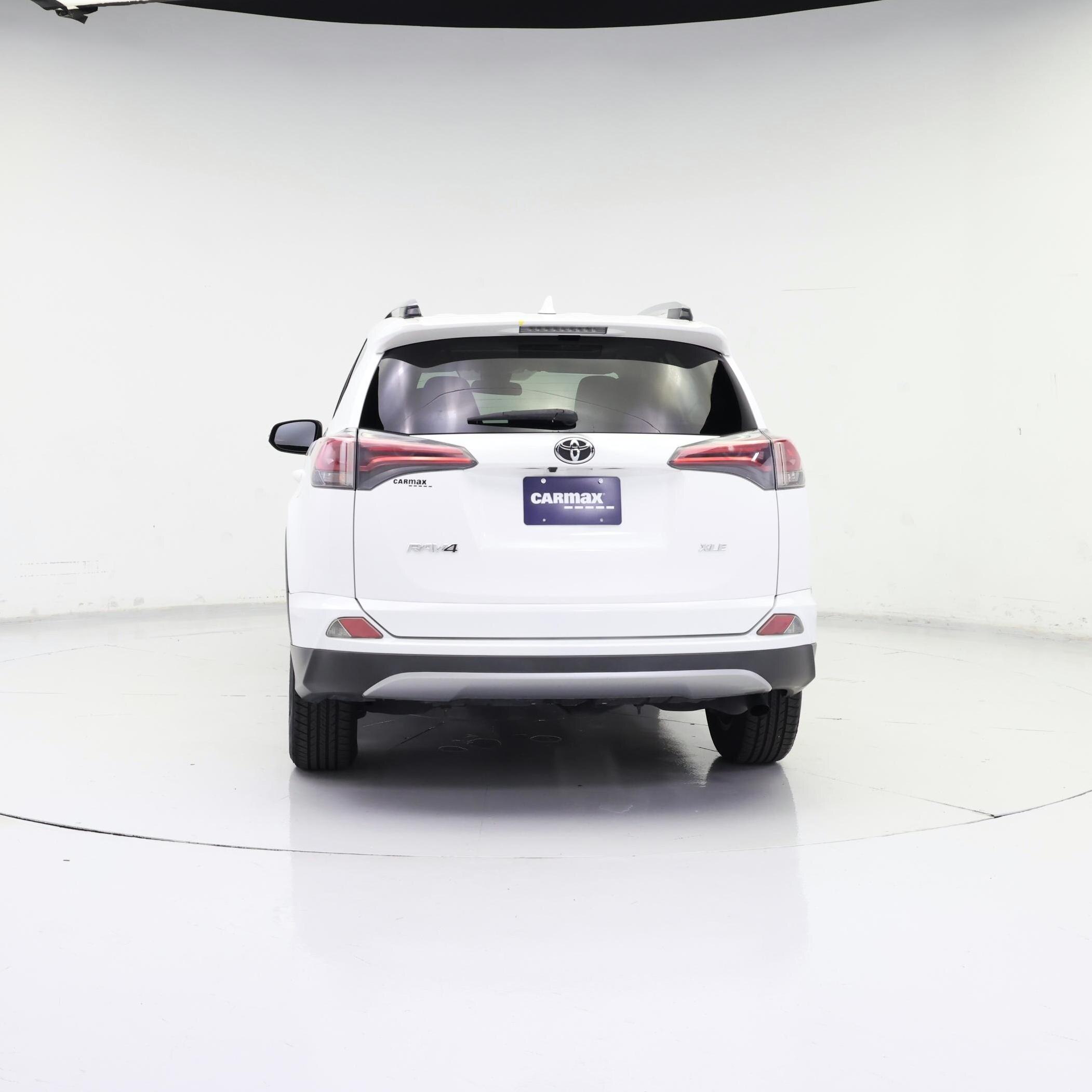 Thumbnail: 2018 Toyota RAV4 - 6