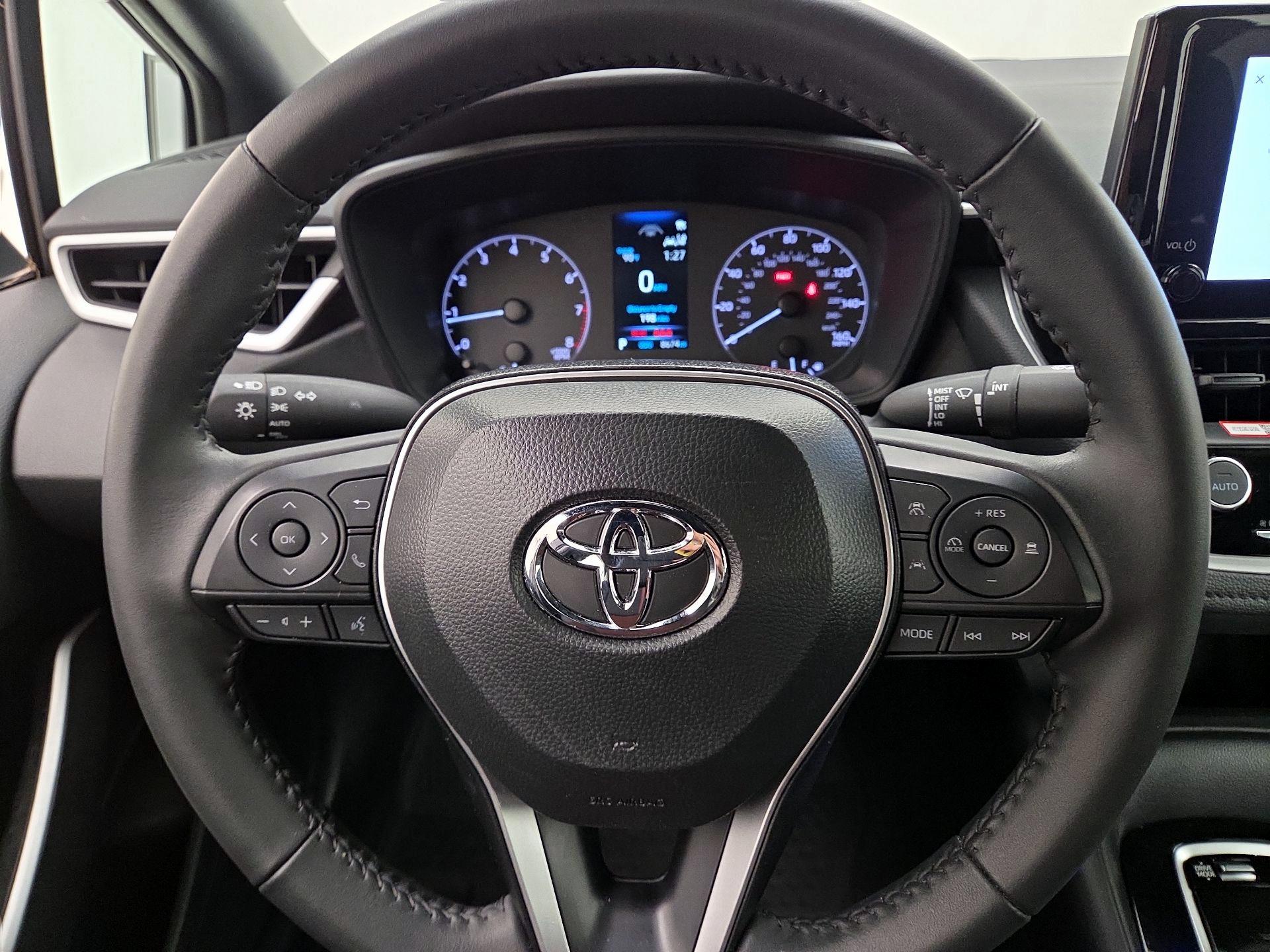 Thumbnail: 2025 Toyota Corolla - 10