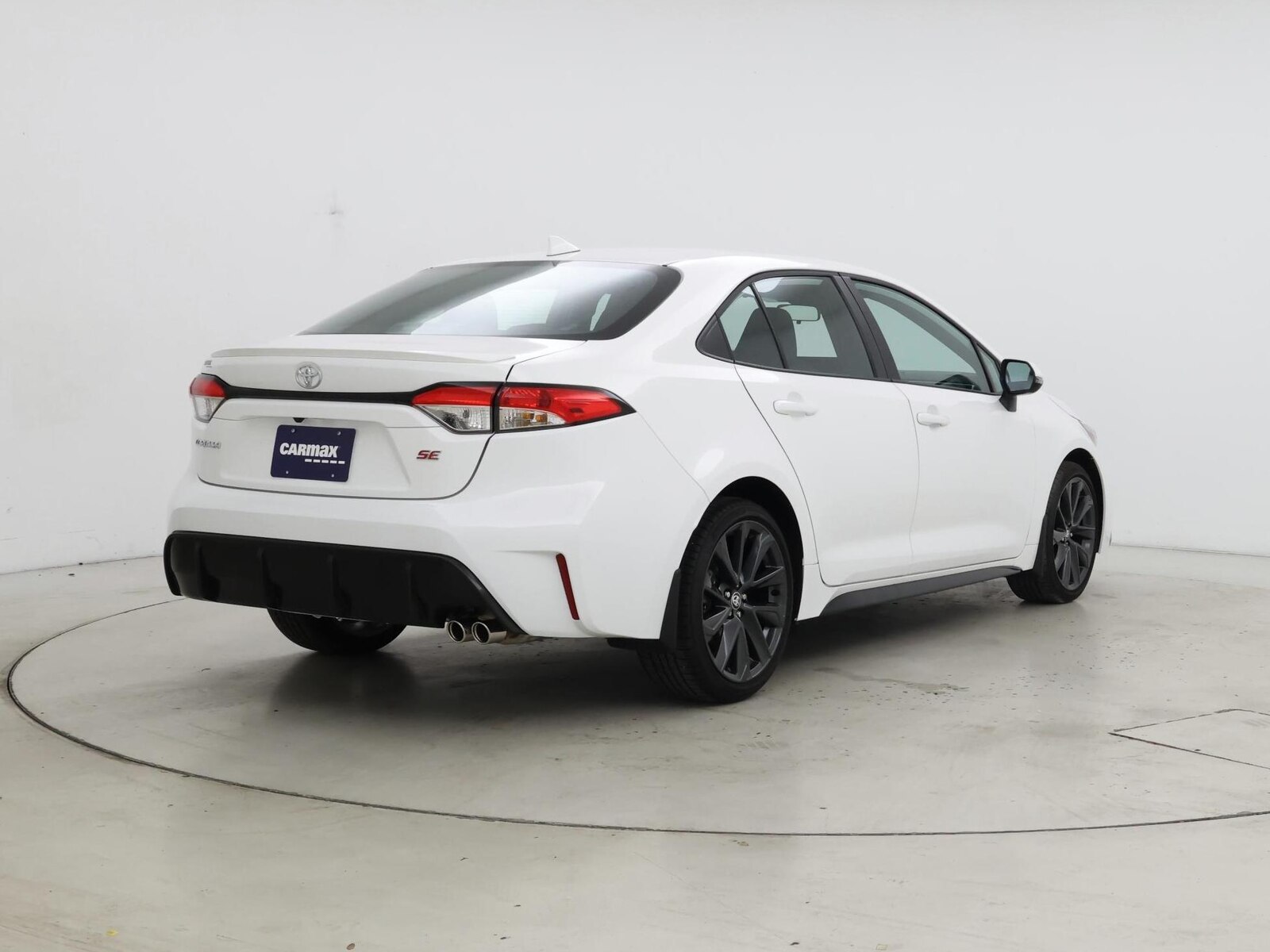 2025 Toyota Corolla SE - Photo 9
