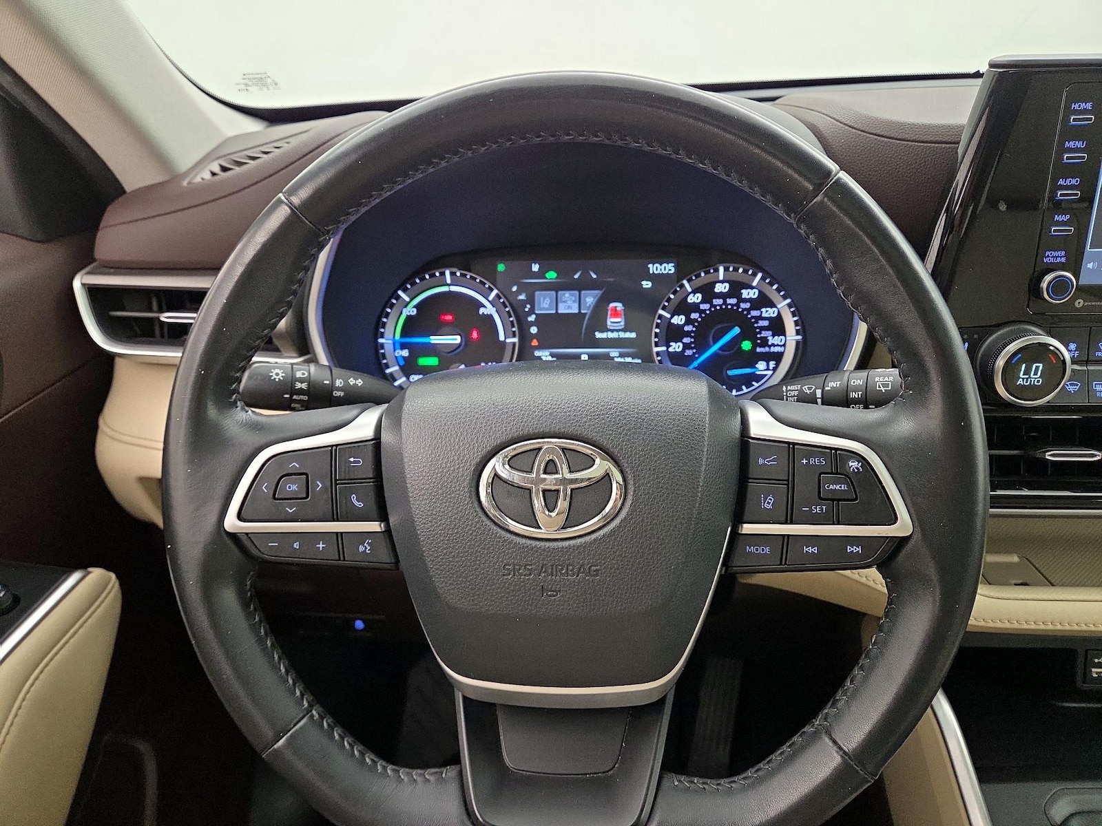 2022 Toyota Highlander XLE - Photo 11