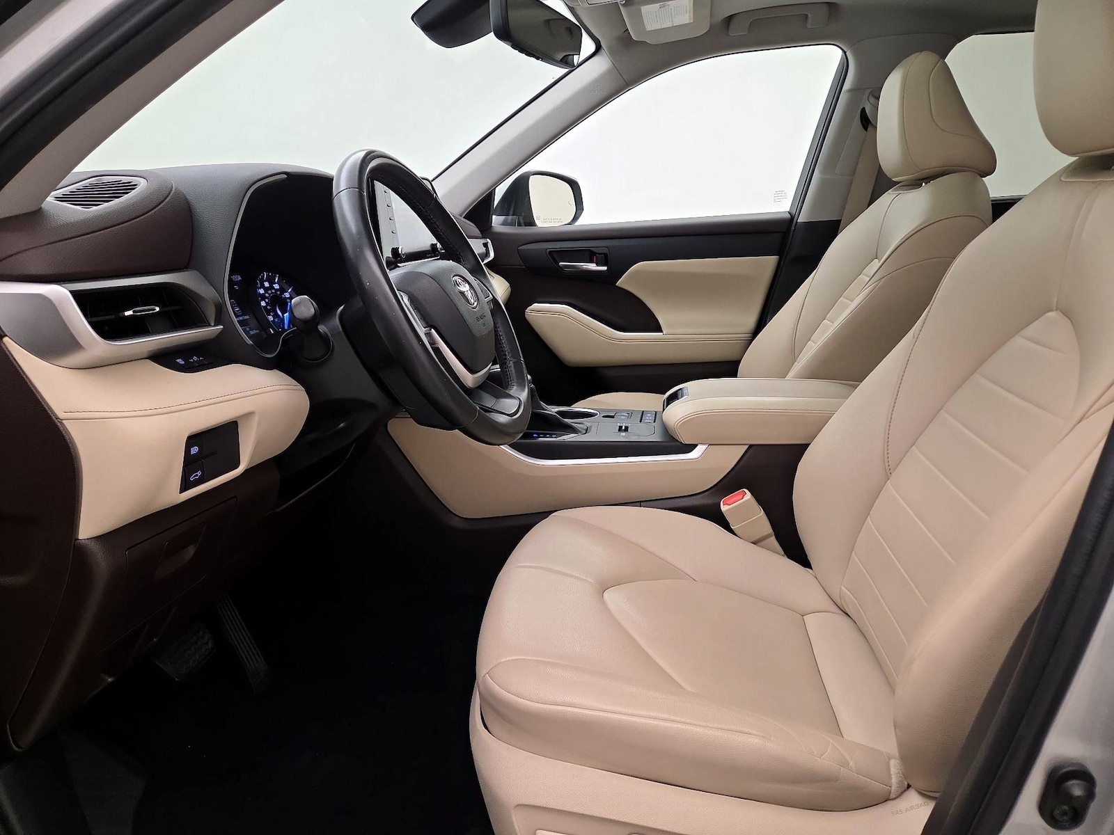 2022 Toyota Highlander XLE - Photo 12