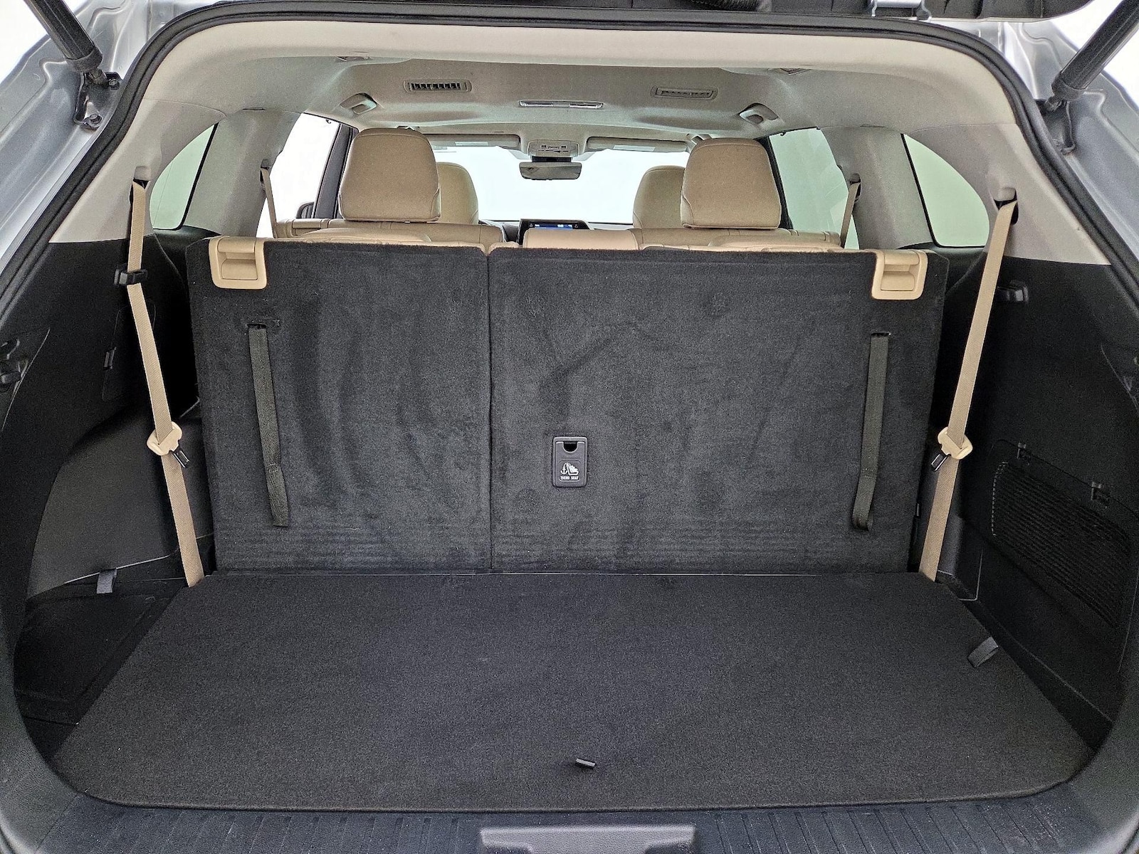 2022 Toyota Highlander XLE - Photo 23
