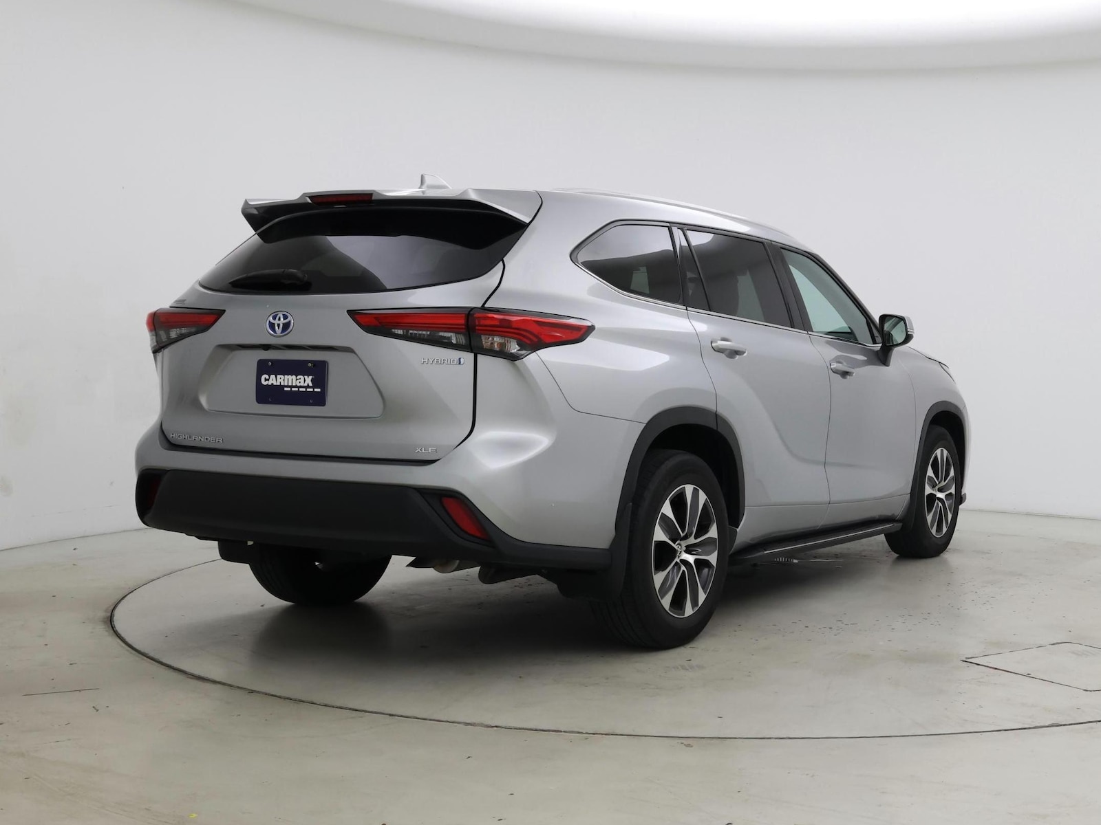 2022 Toyota Highlander XLE - Photo 9