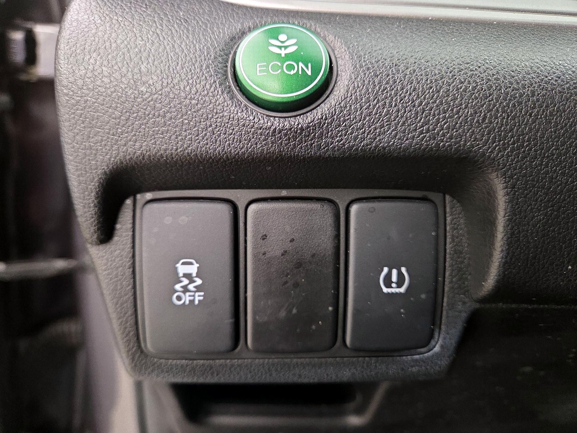 Thumbnail: 2015 Honda CR-V - 13