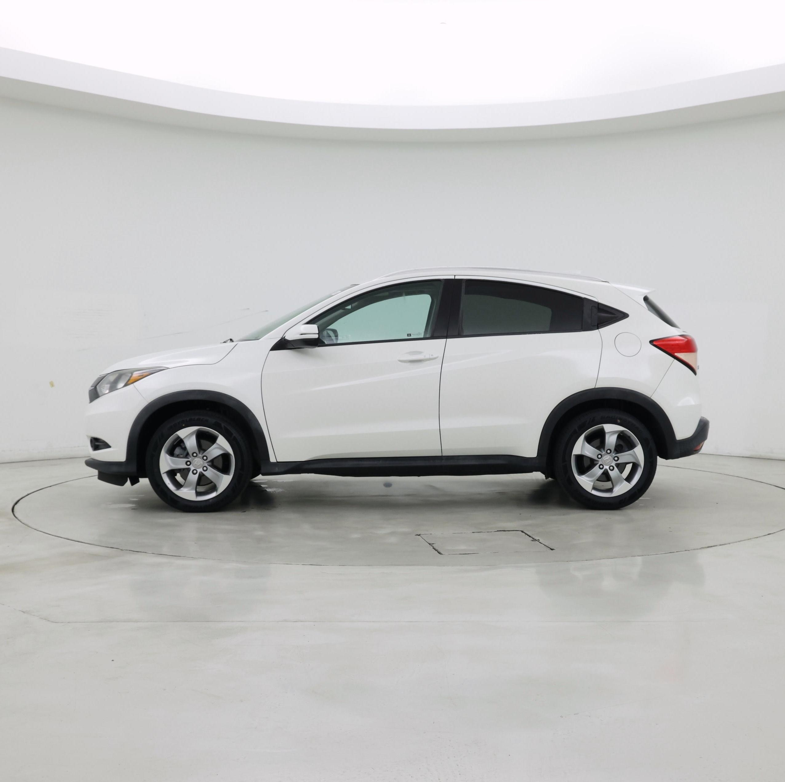 Thumbnail: 2017 Honda HR-V - 3
