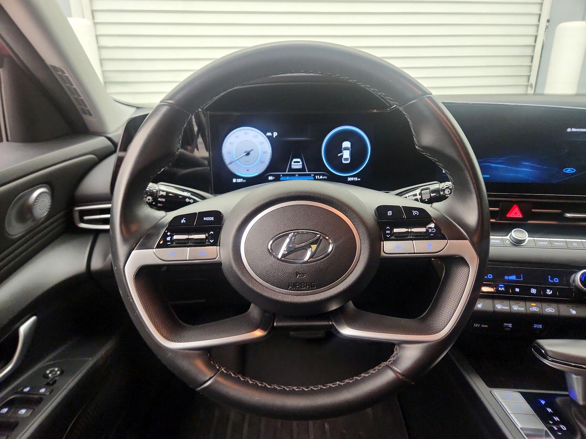 Thumbnail: 2023 Hyundai Elantra - 10