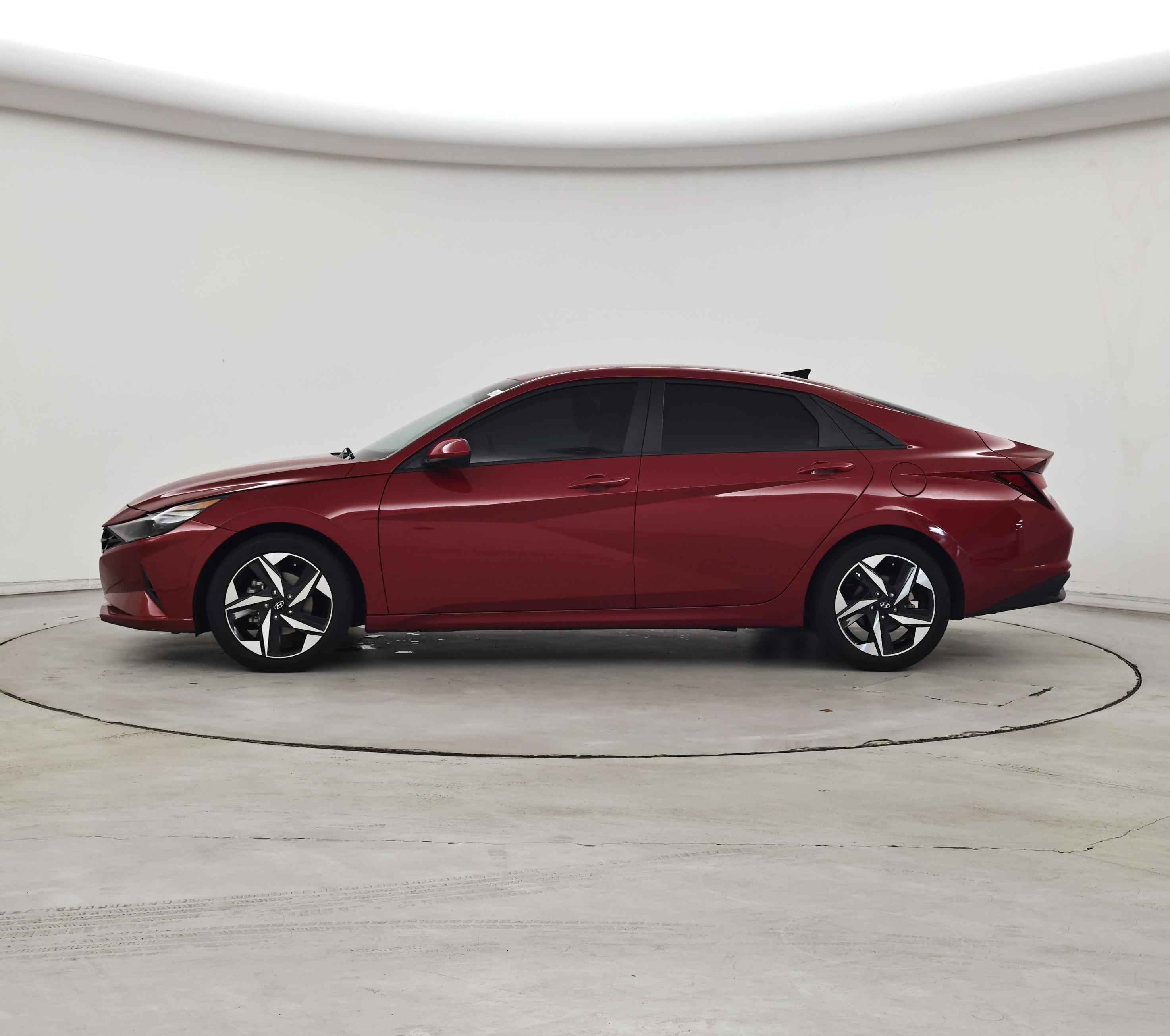 Thumbnail: 2023 Hyundai Elantra - 3