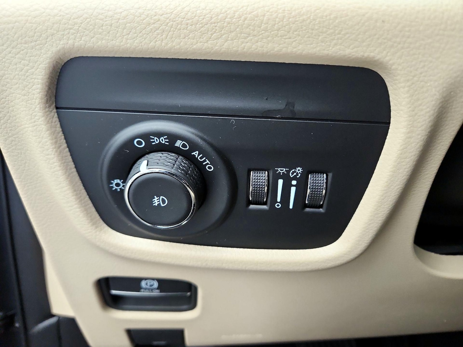 2025 Jeep Grand Cherokee Limited - Photo 14