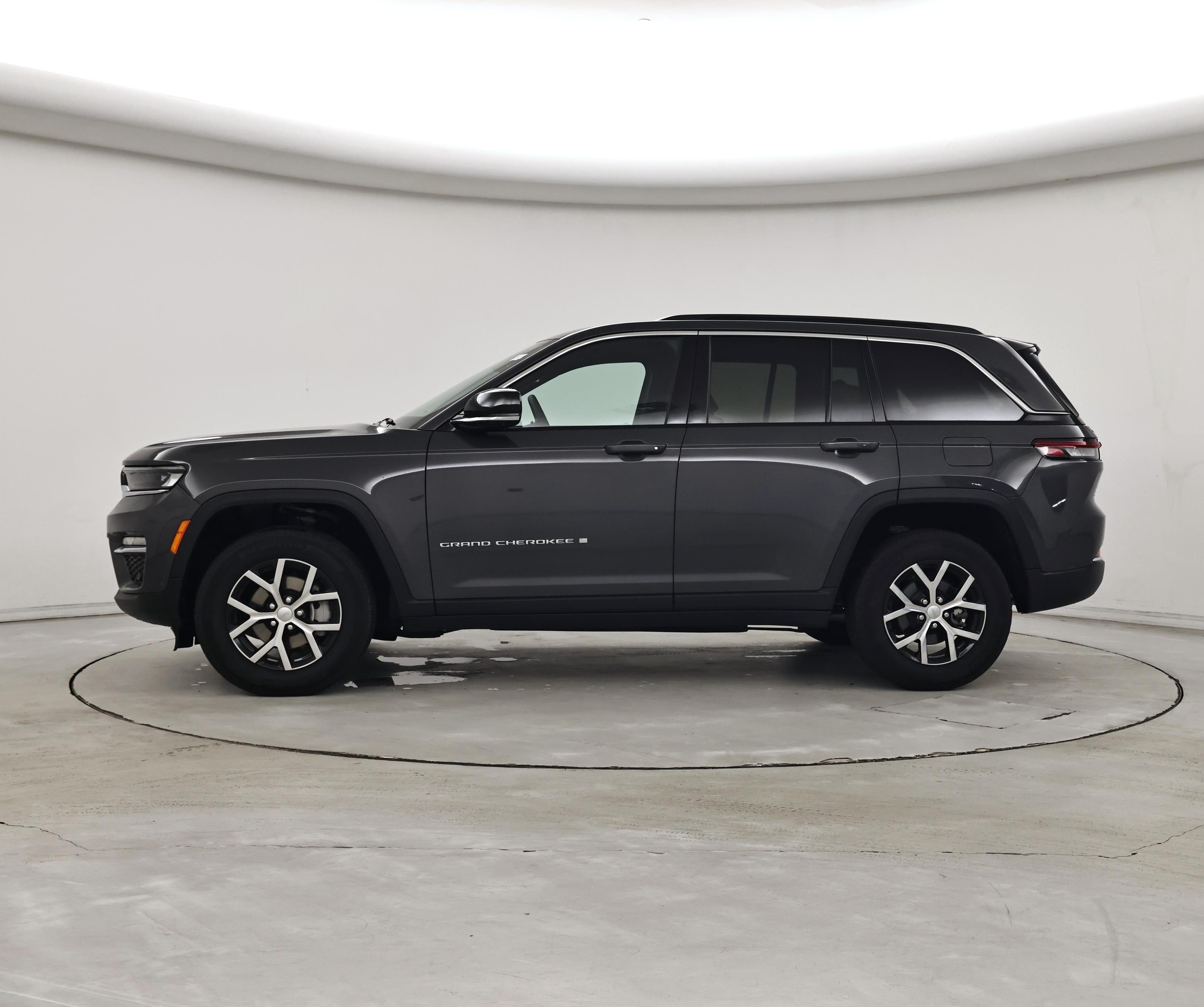 Thumbnail: 2025 Jeep Grand Cherokee - 3