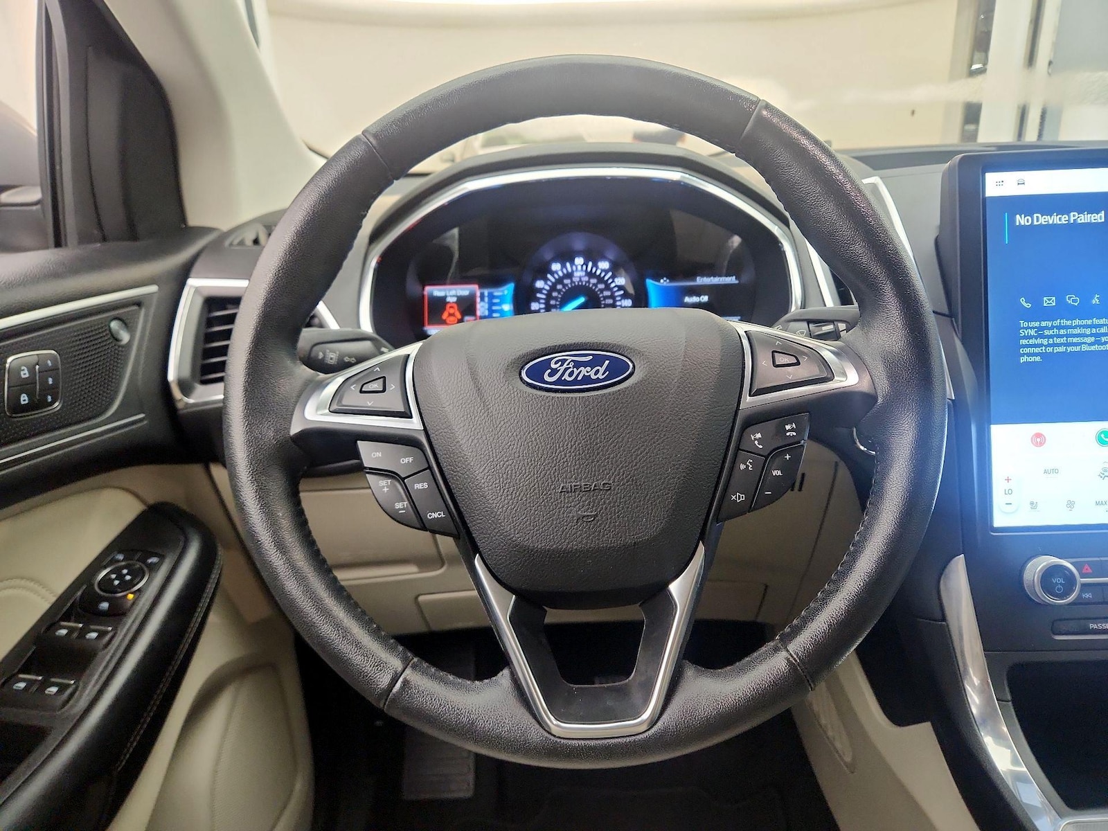 2021 Ford Edge Titanium - Photo 11