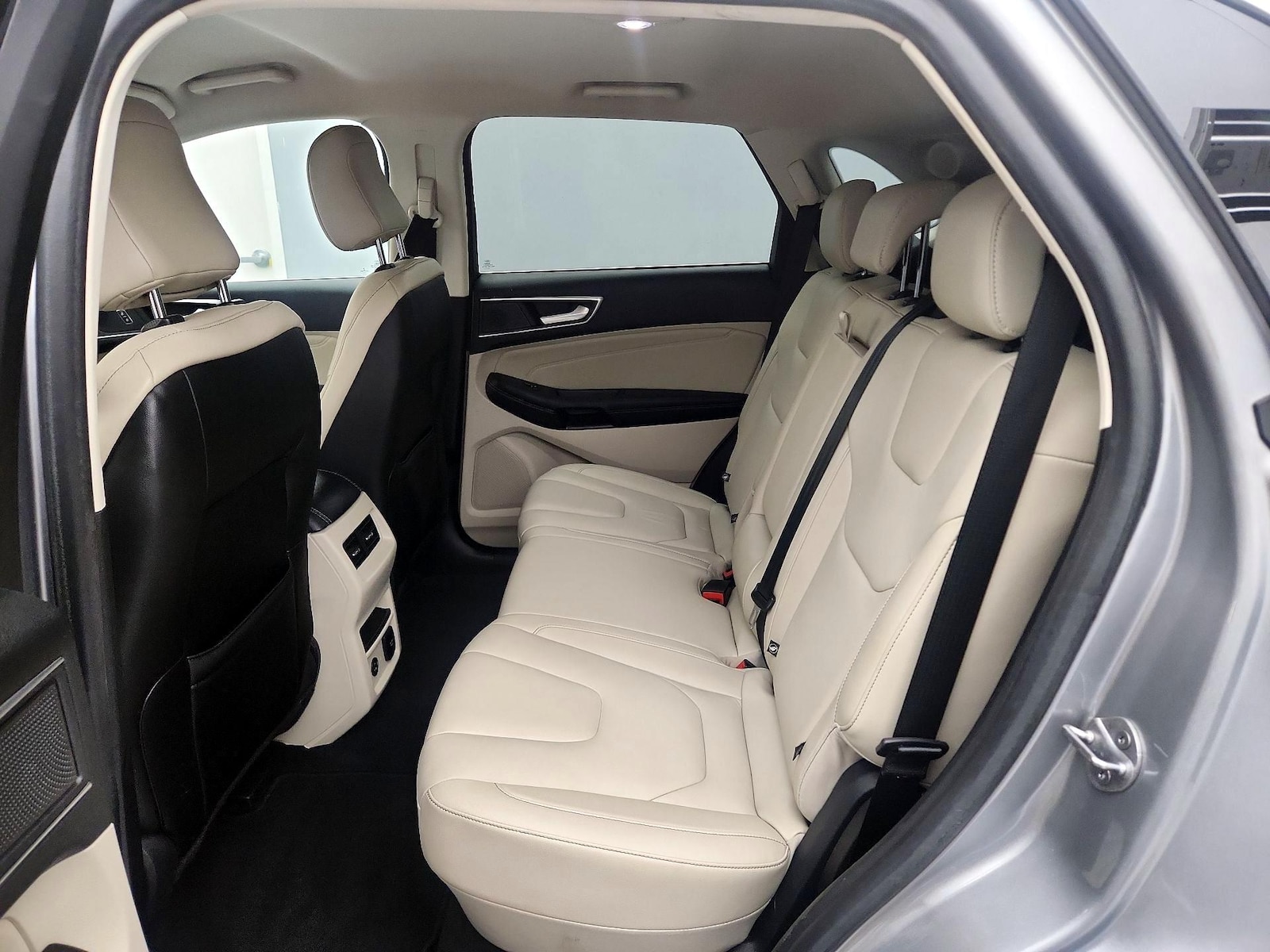 2021 Ford Edge Titanium - Photo 20