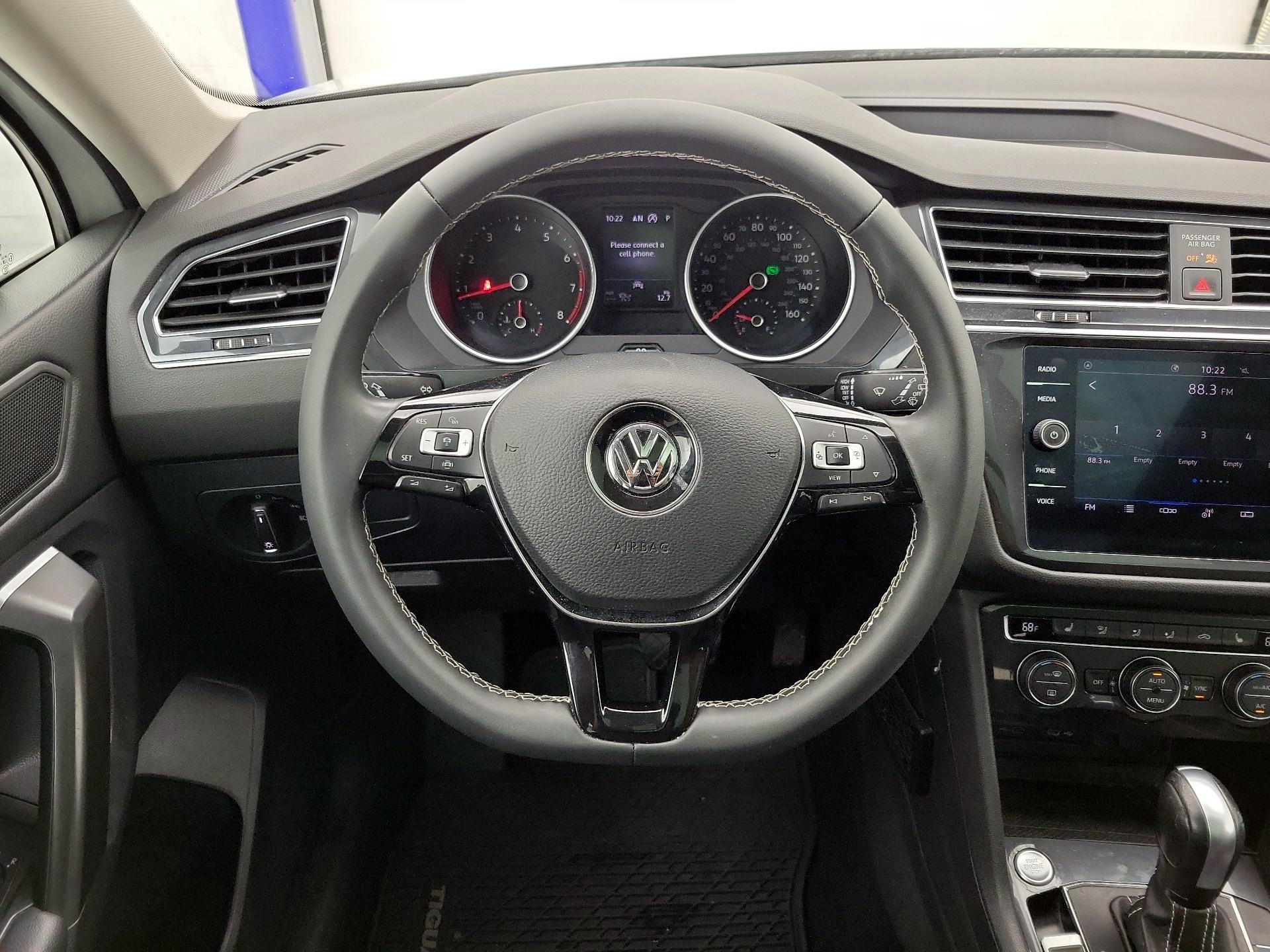 Thumbnail: 2021 Volkswagen Tiguan - 10