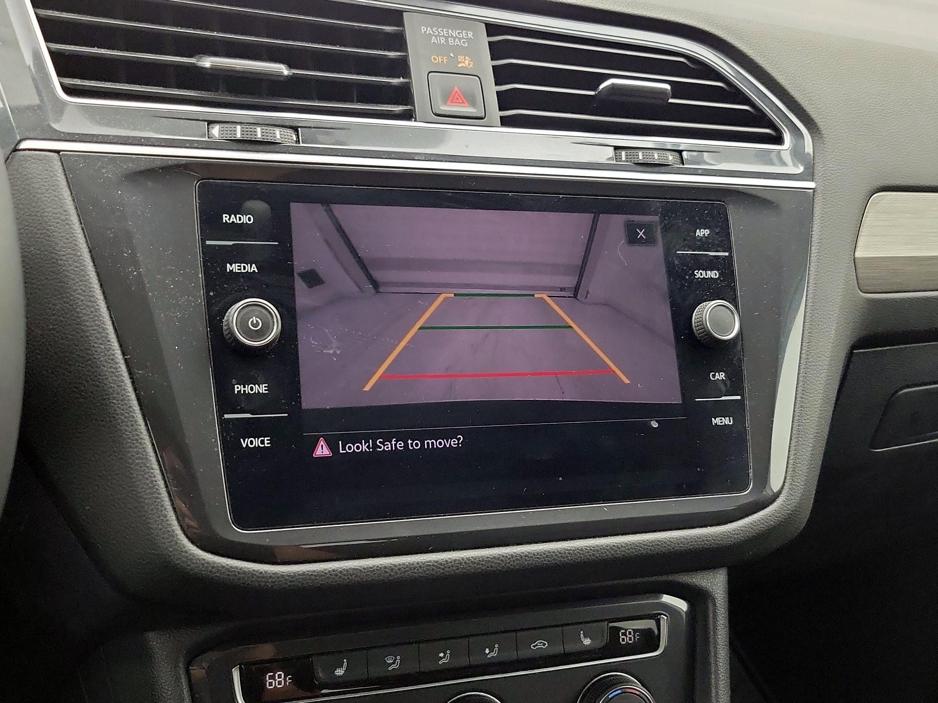 Thumbnail: 2021 Volkswagen Tiguan - 14