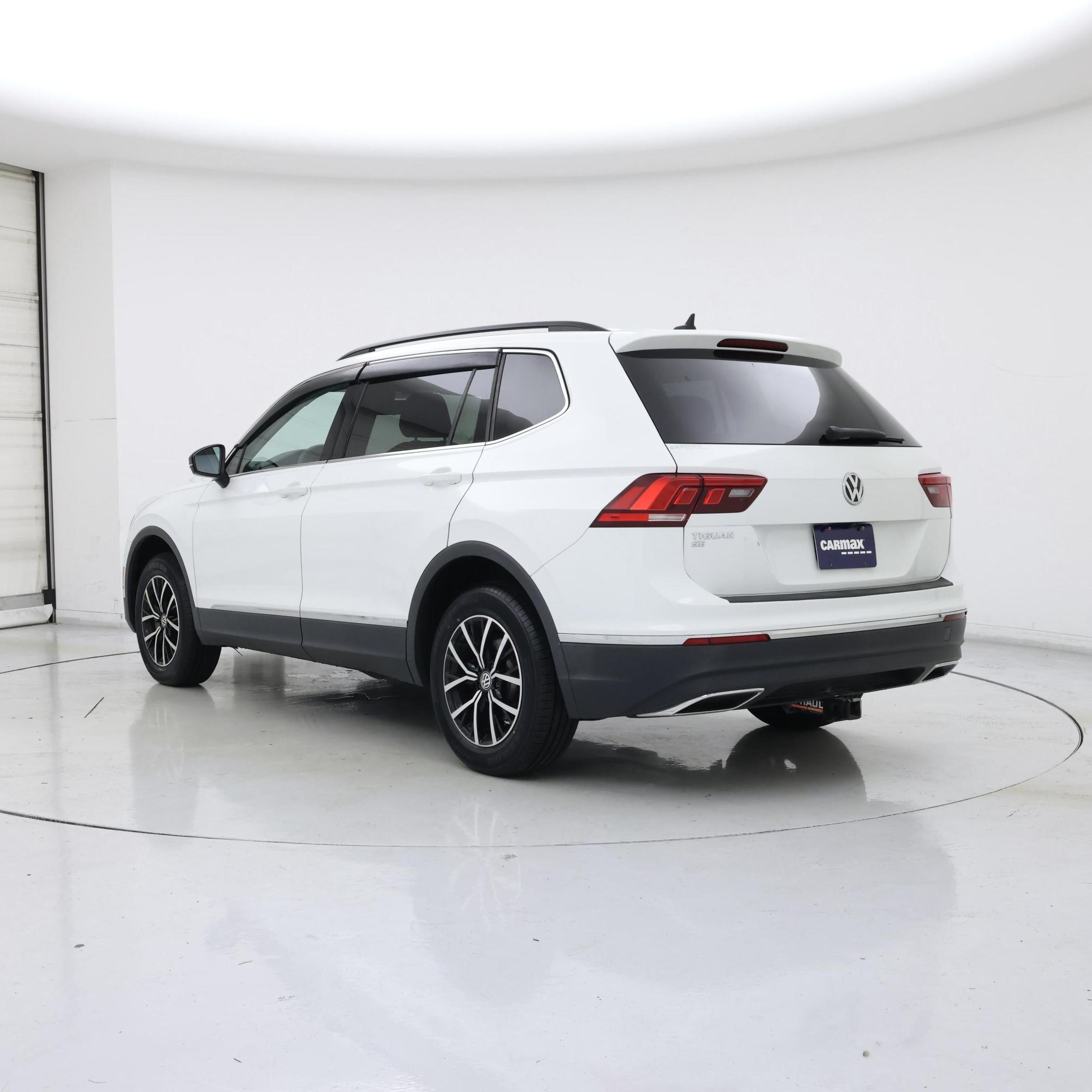Thumbnail: 2021 Volkswagen Tiguan - 2