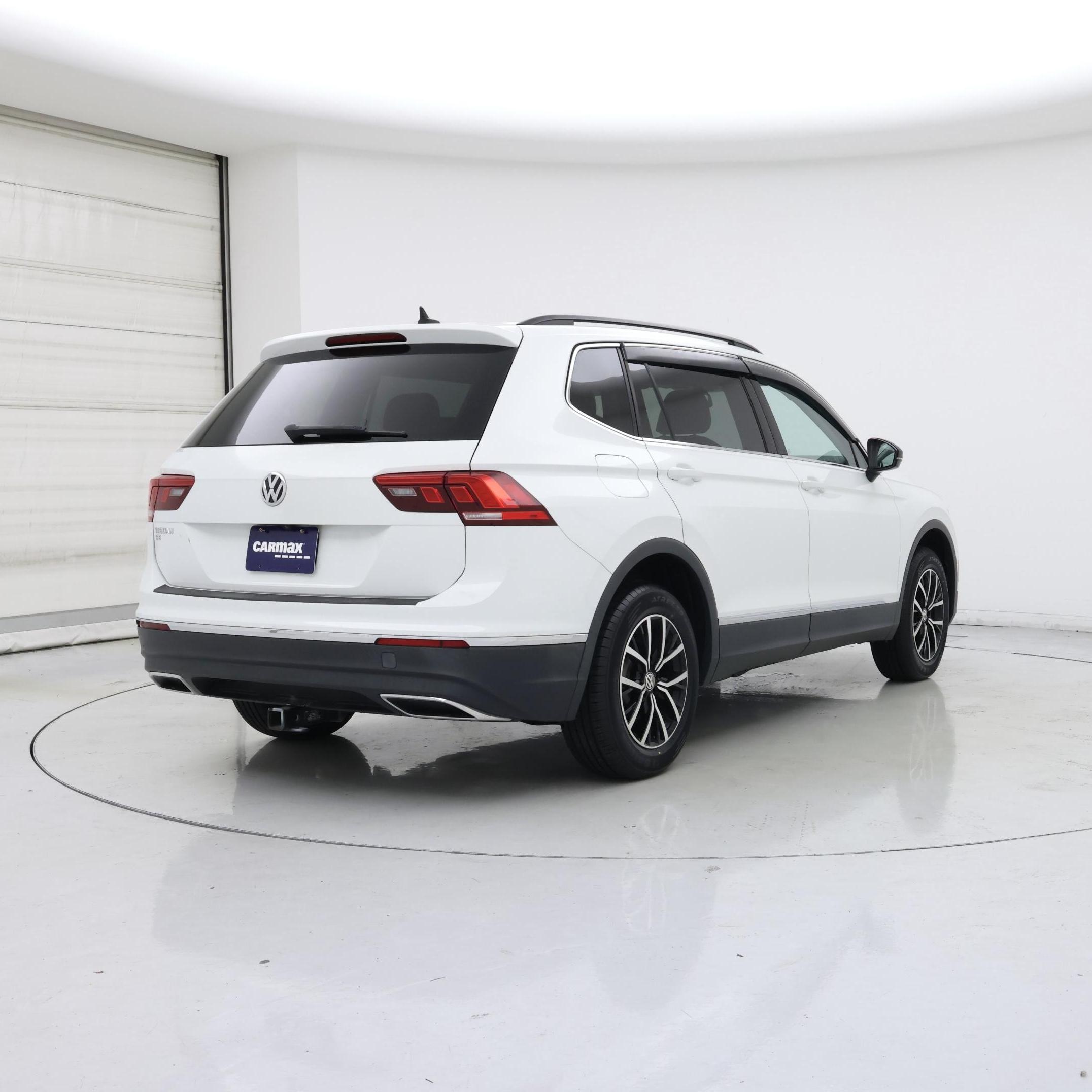 Thumbnail: 2021 Volkswagen Tiguan - 8